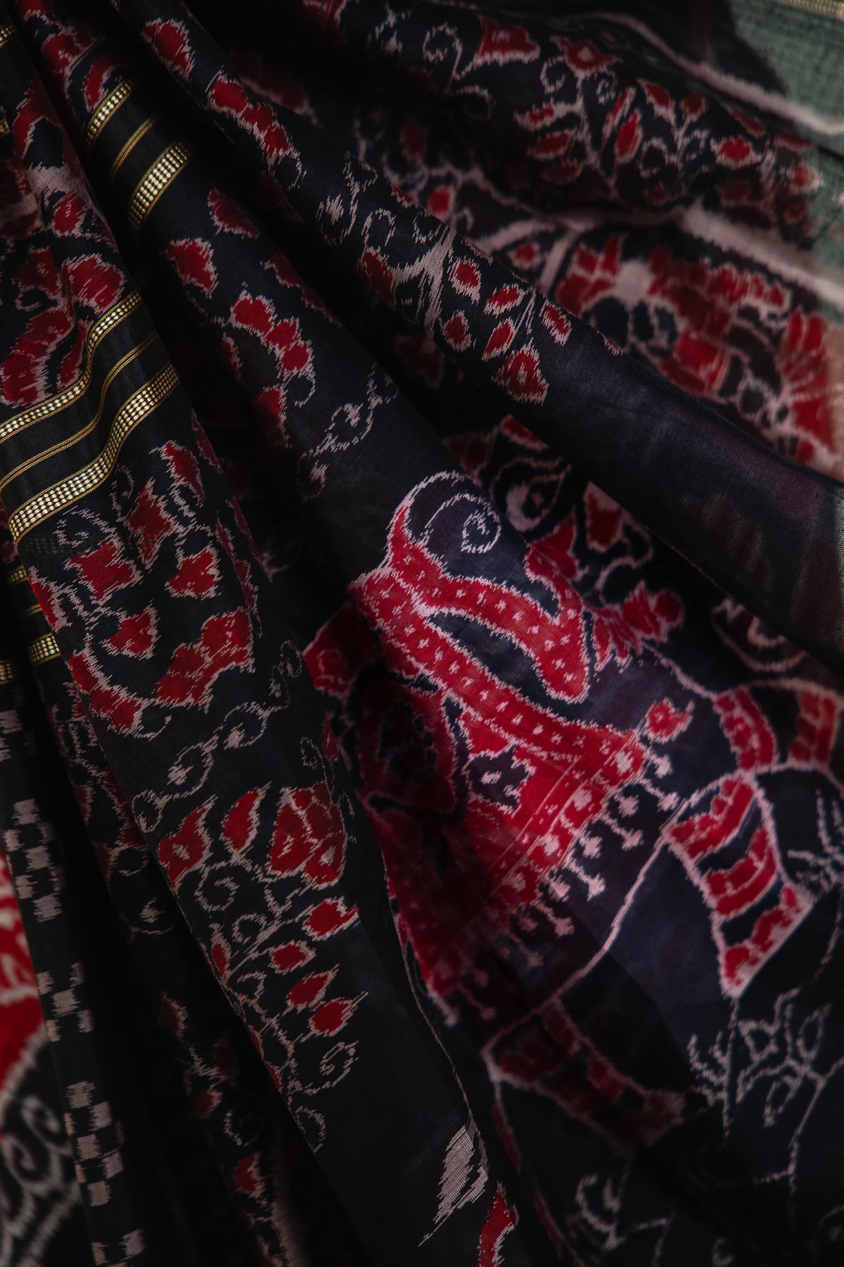 Crimson Black Pasapalli Khandua Silk Saree