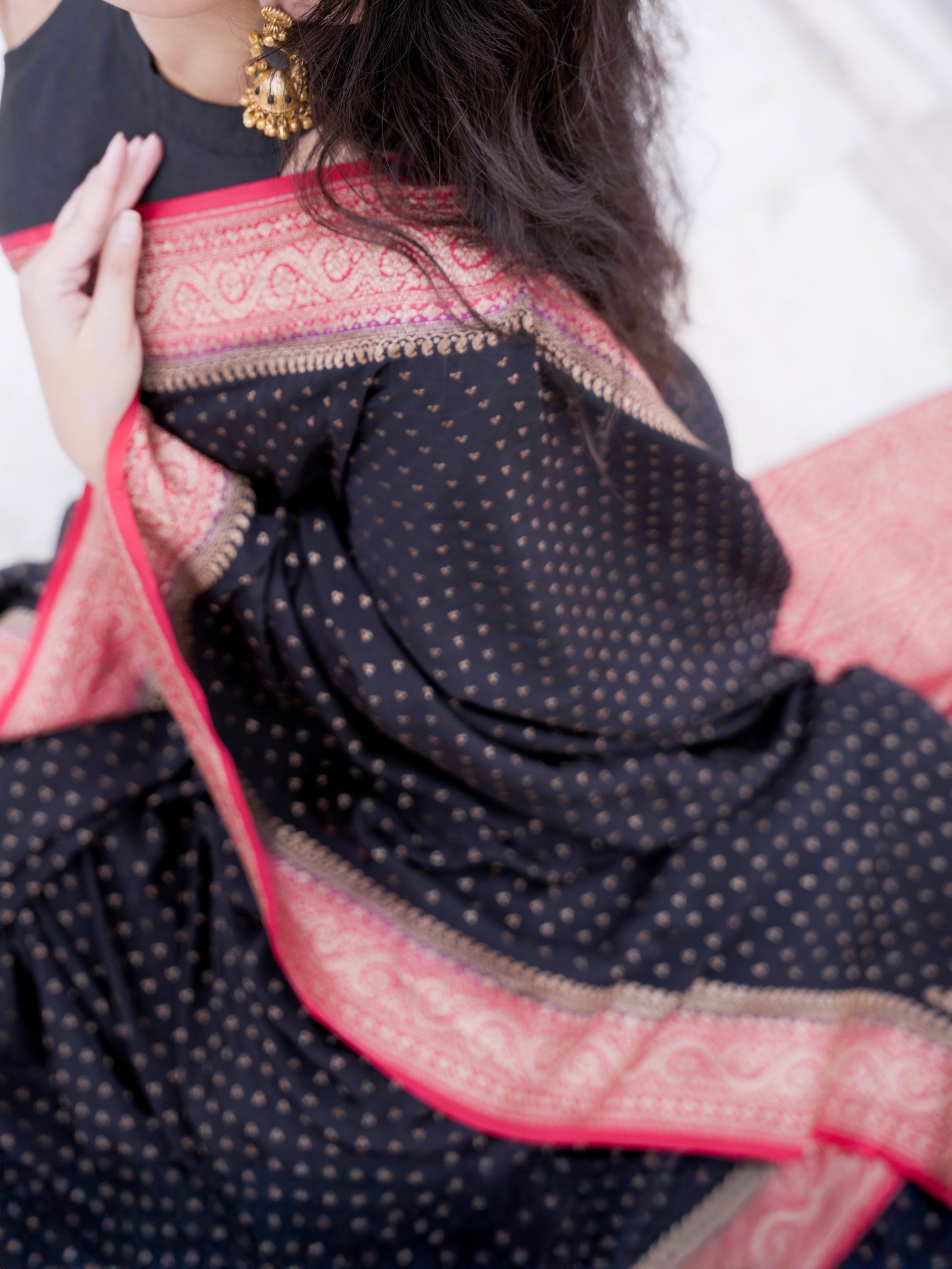 Pure Crape Silk Banarsi Saree (Butti with fine border)