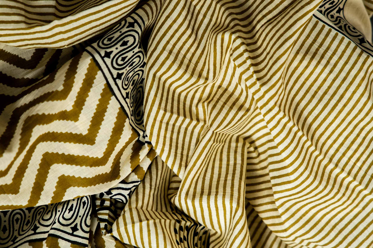 Bagru Handloom Mul Mul Cotton Saree – Beige Block Print with Blouse