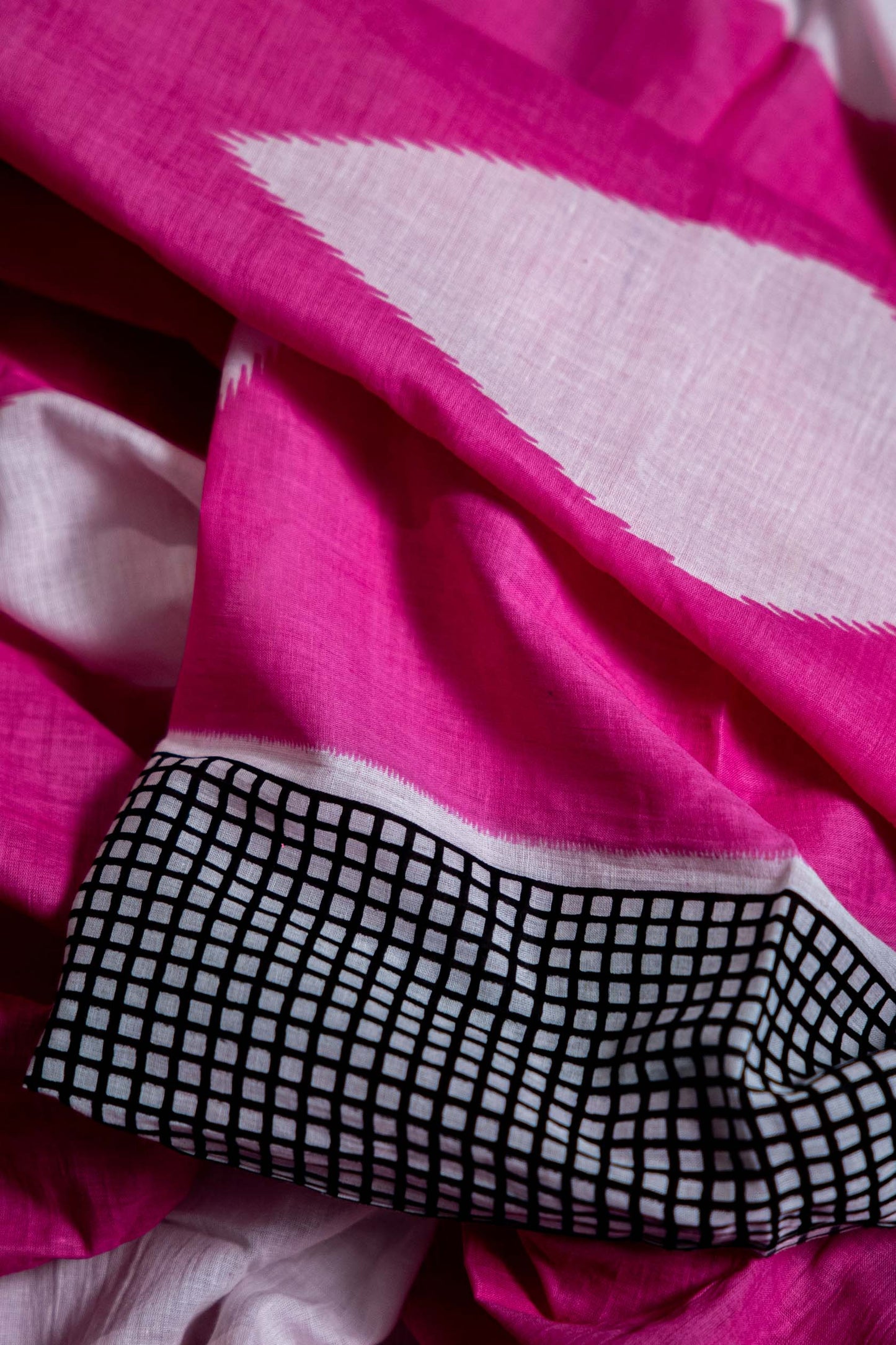 Bagru Handloom Mul Mul Cotton Saree – Pink Block Print