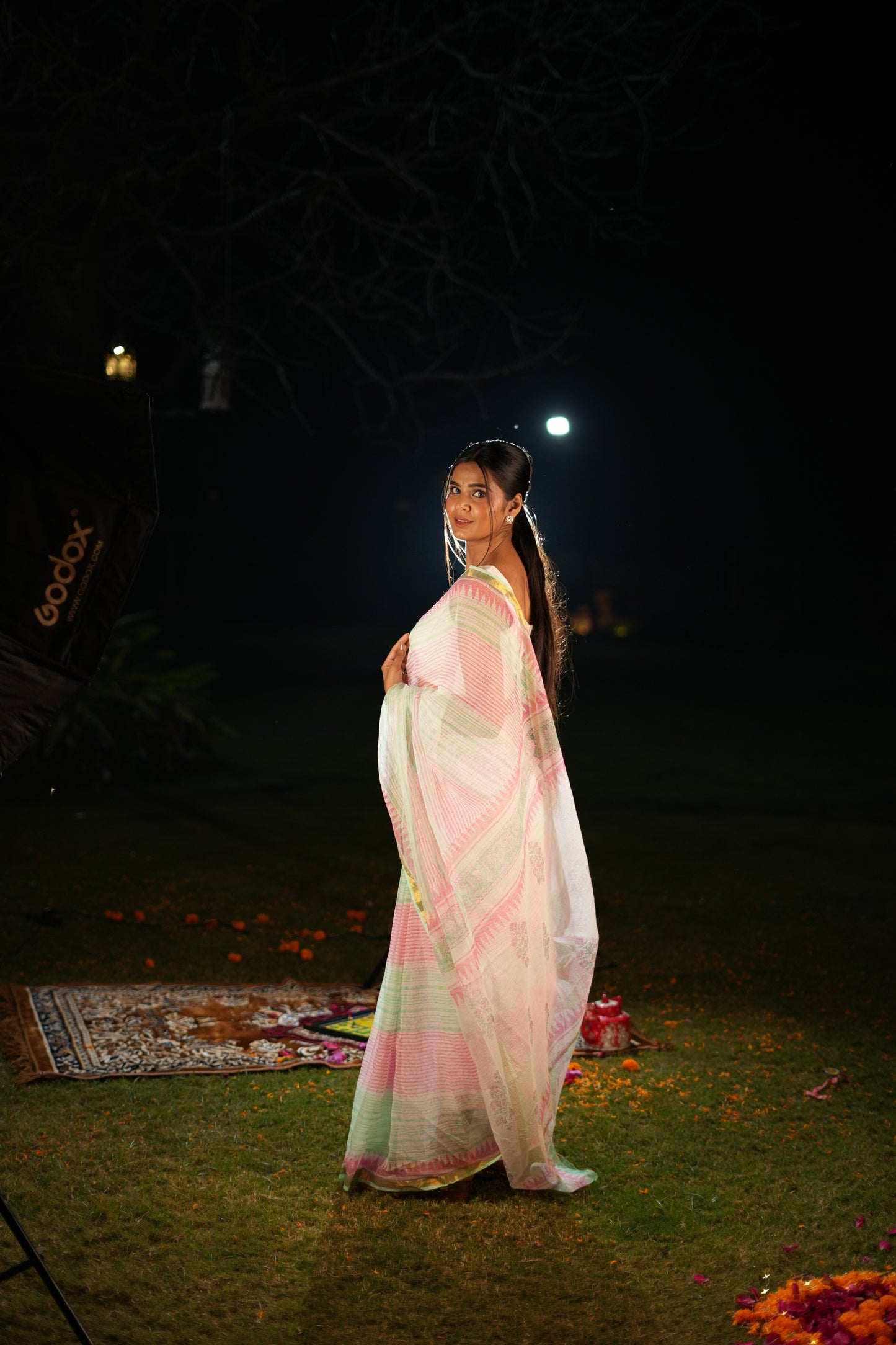 White Paardarshi