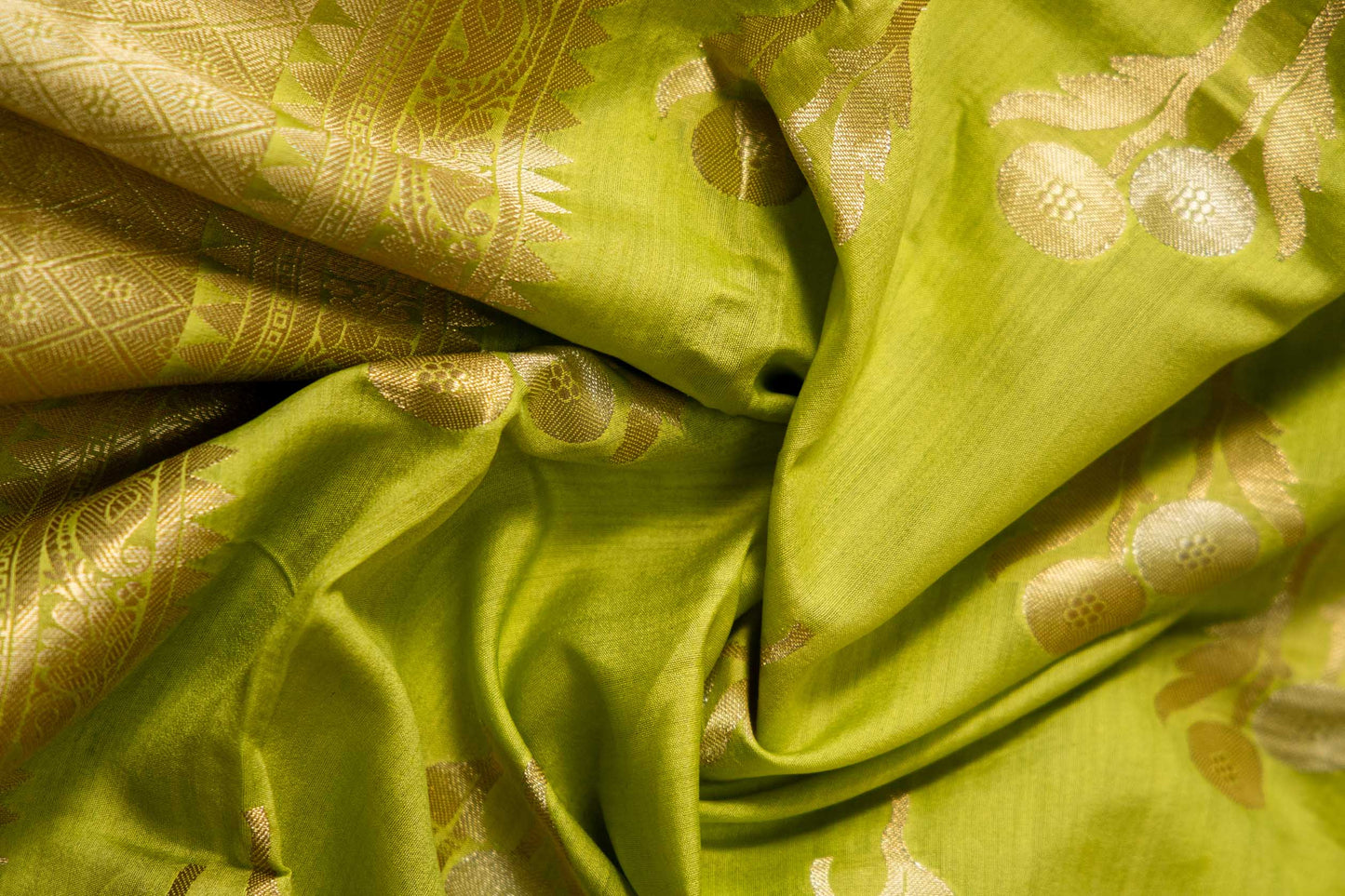 Olive Green Banarsi Cotton Silk Saree – Twin Flower Motif with Border