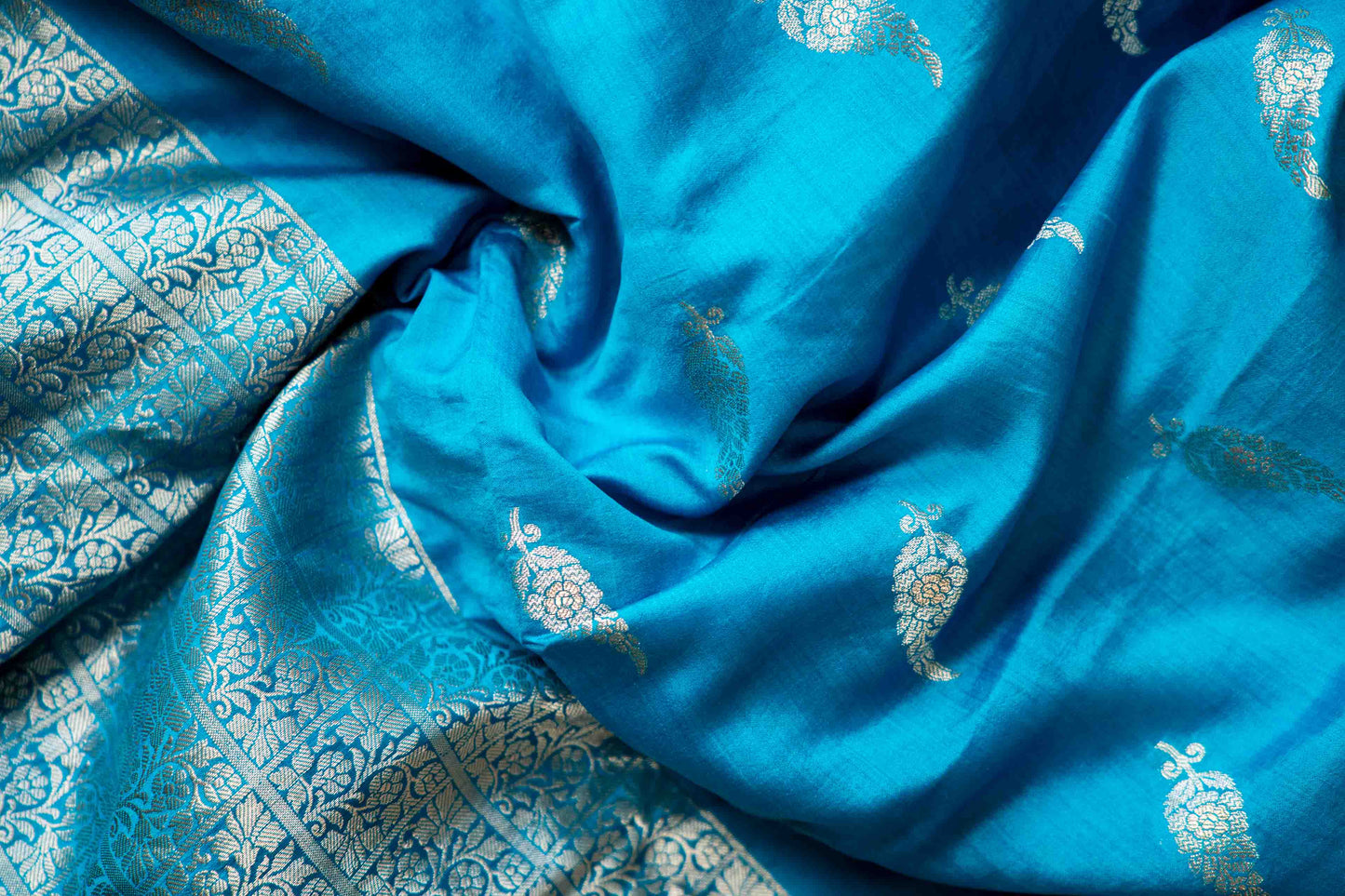 Feroza Banarsi Cotton Silk Saree – Kalgi Leaf Motif