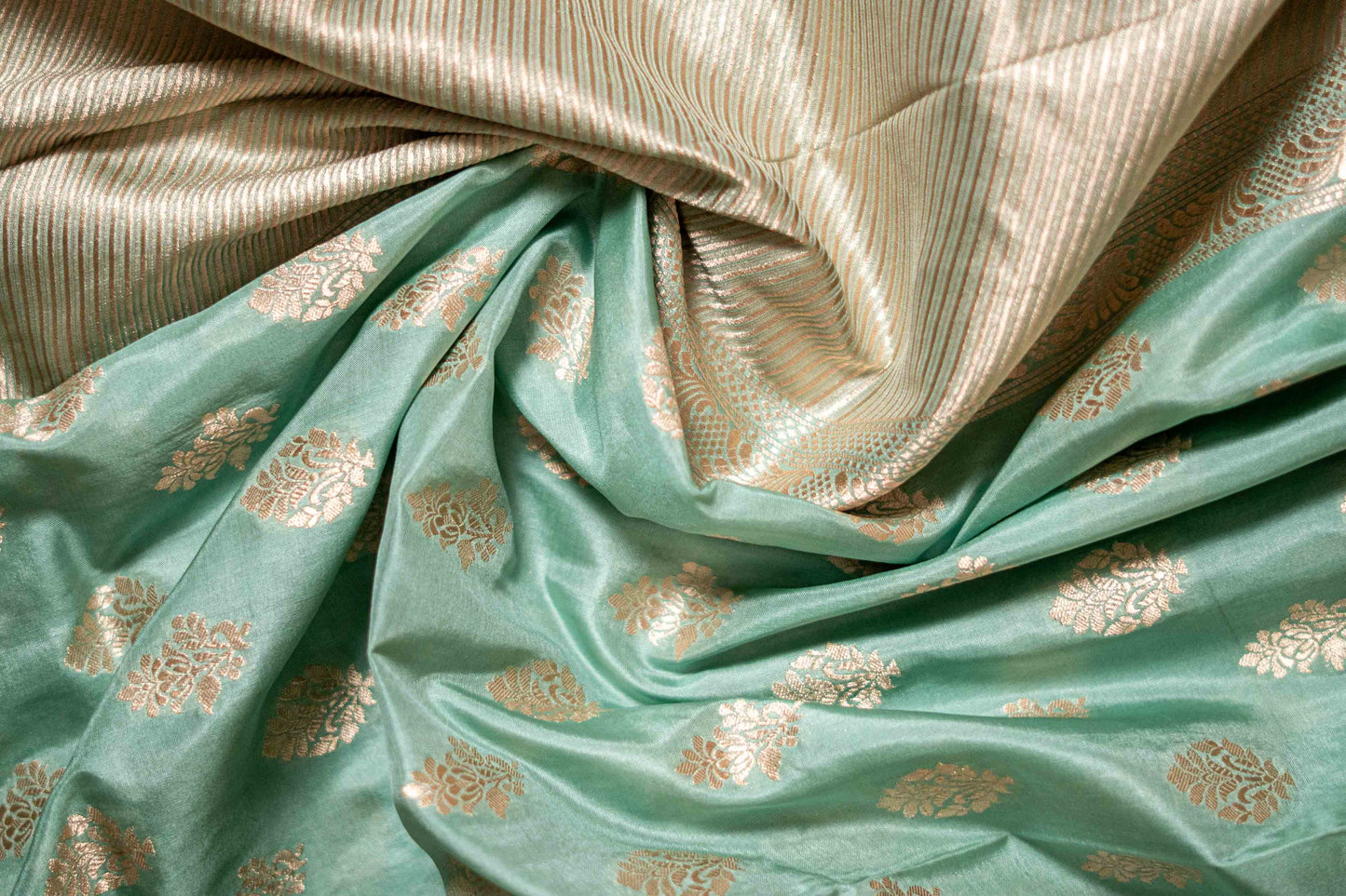 Pure Katan Banarsi With Traditional Motif