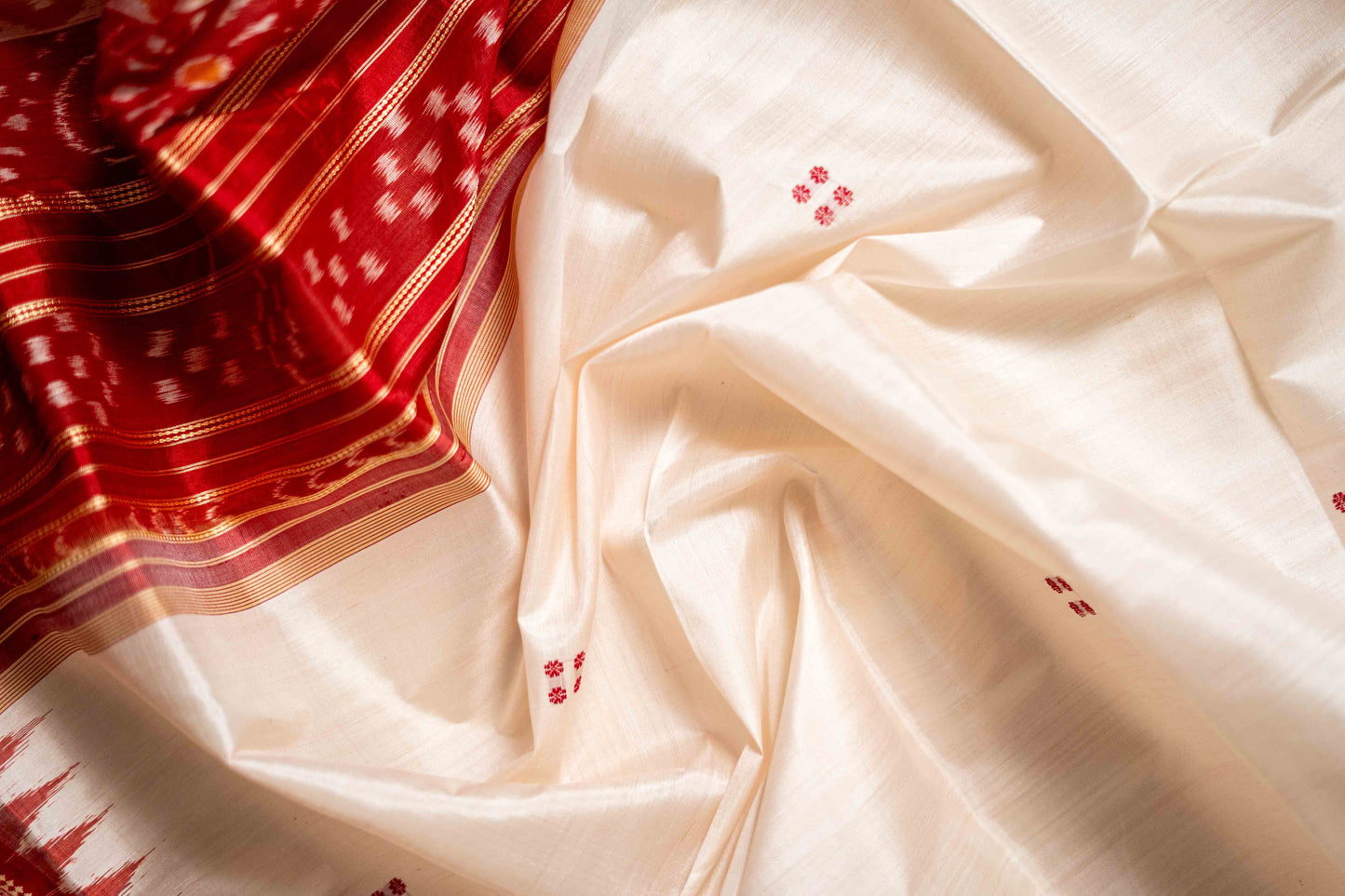 Pure Odisha Khandua Silk With Butti Border