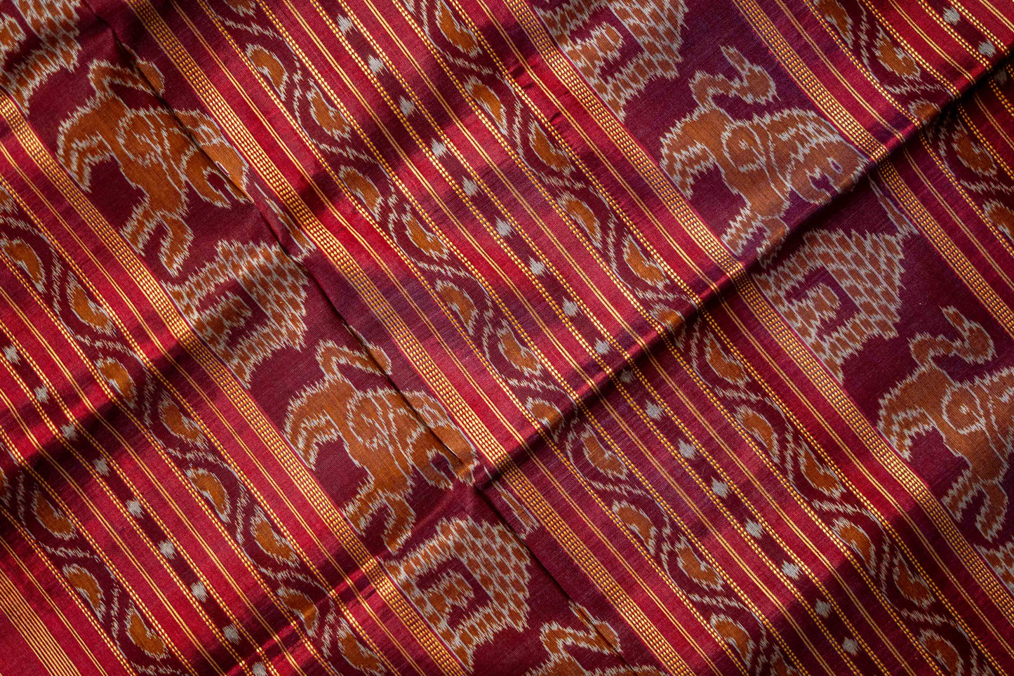 Pure Odisha Khandua Silk With Hut Ikat Motif