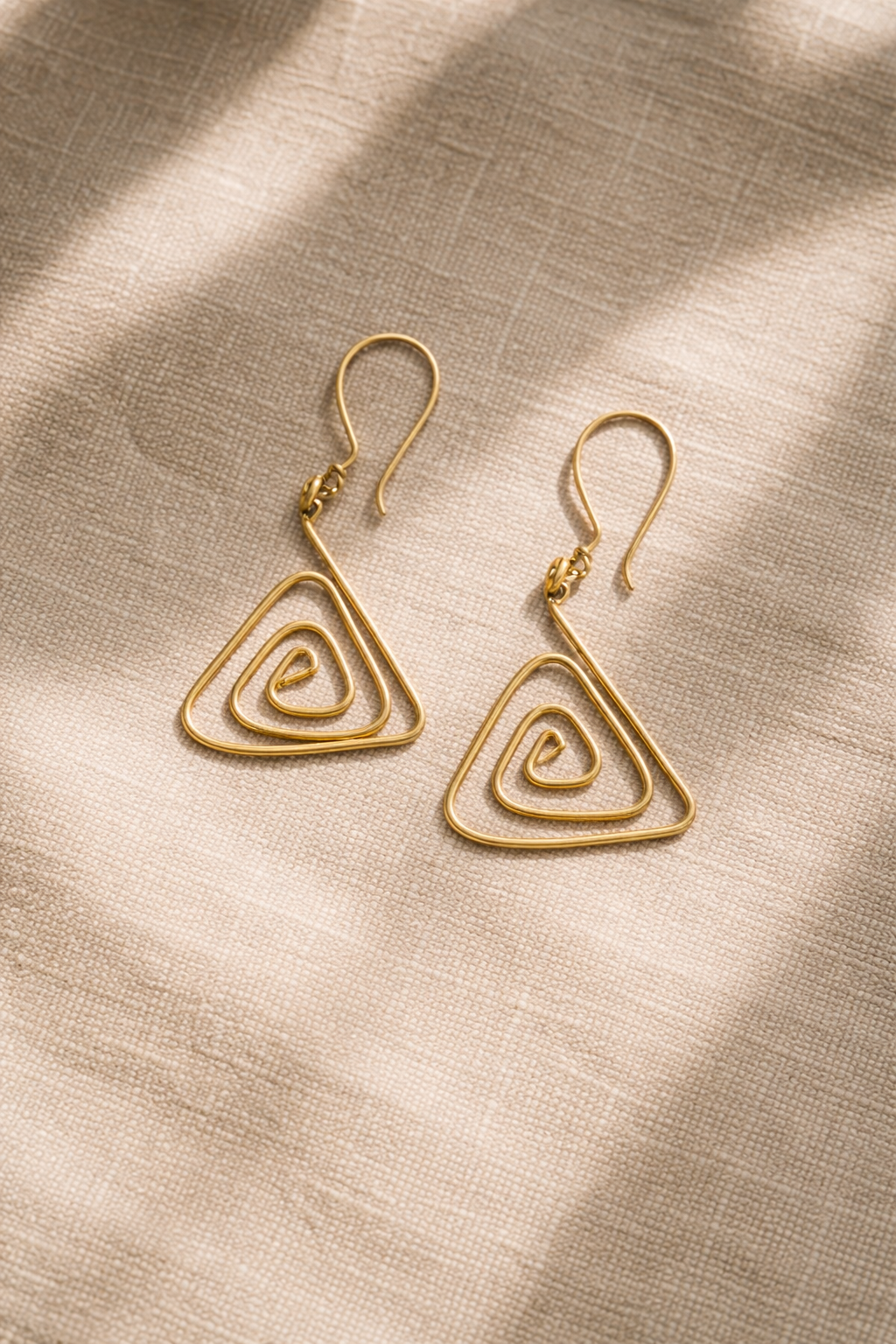 Brass earring for womens
