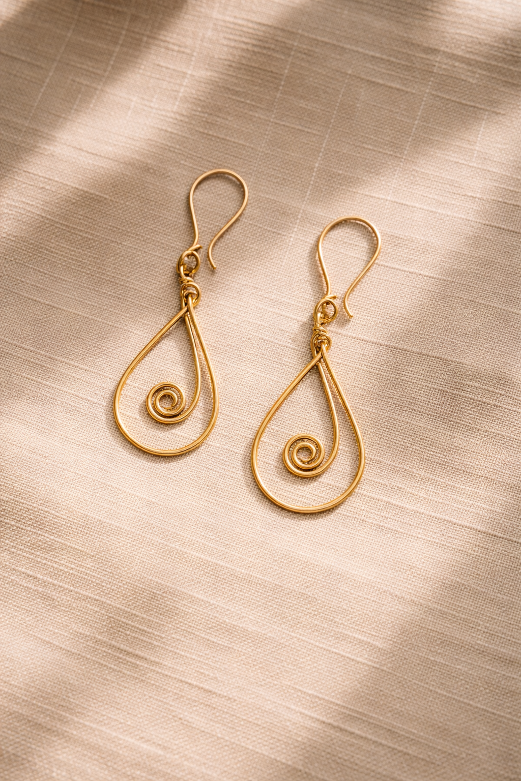 Brass earring for womens