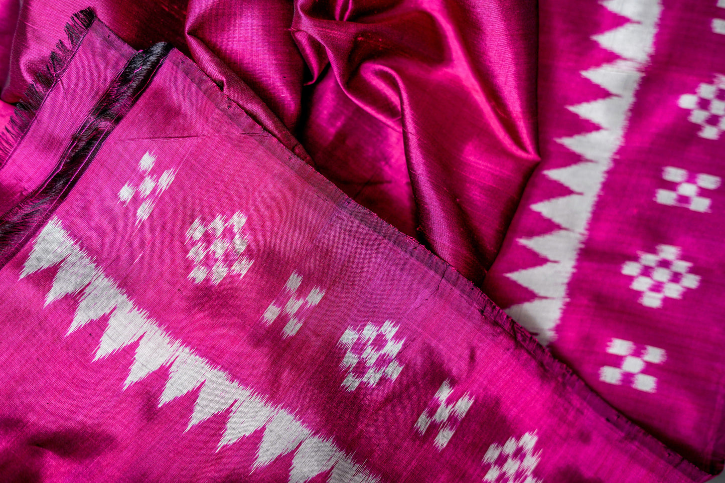 Khandua Silk (Deep Purple with Magenta Border)