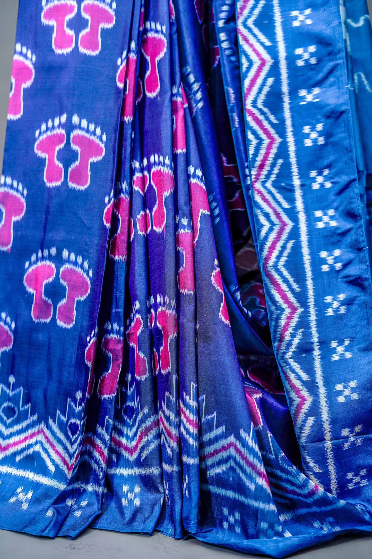 Khandua Silk (Navy Blue & Royal Blue)