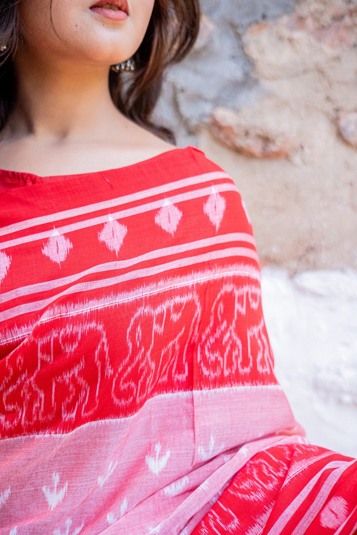 Red and white sambhalpuri cotton saree - Atulya karigari