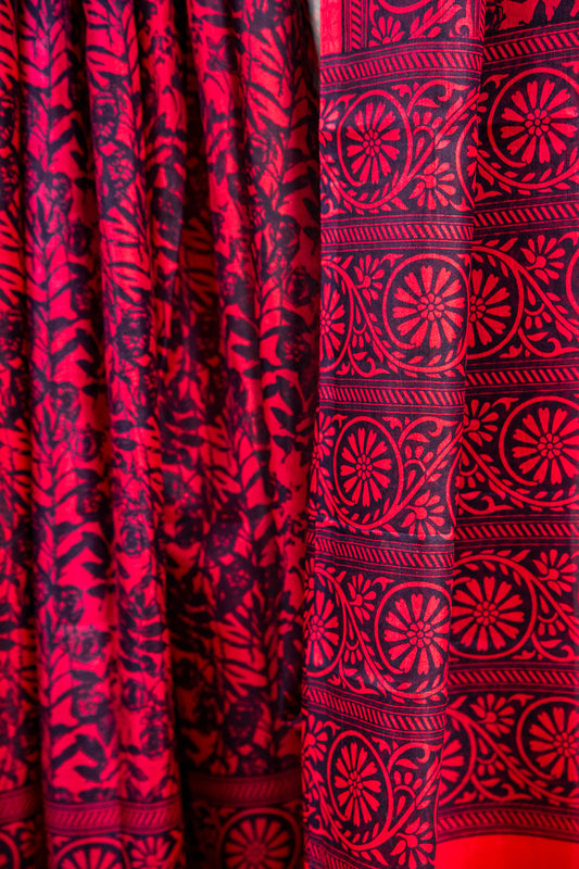 Rich Mulberry Purple / Beetroot base with a lighter Lilac/Pink accent print Pure Silk Saree