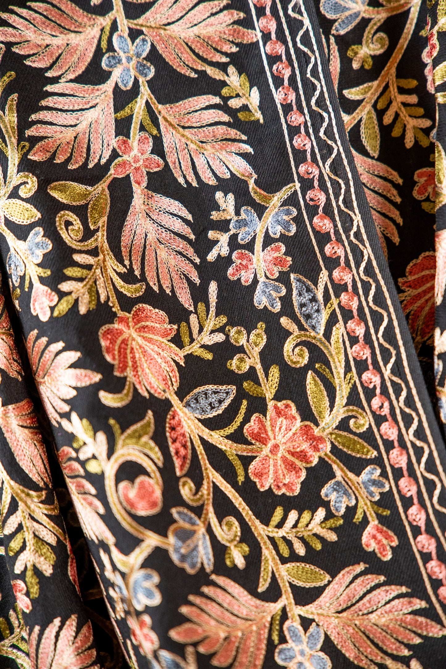Pashmina Shawl - Atulyakarigari