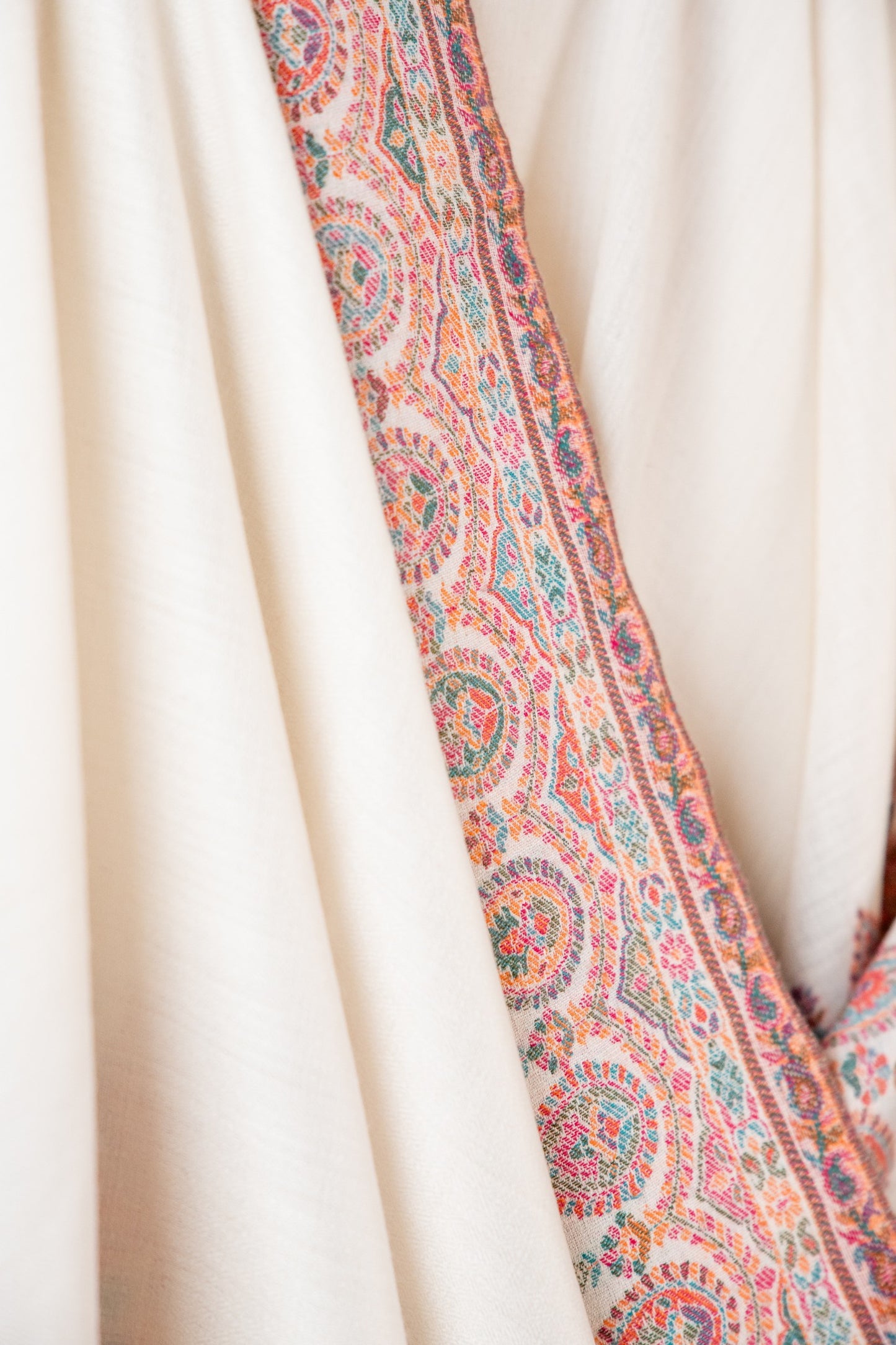 Pashmina Shawl - Atulyakarigari
