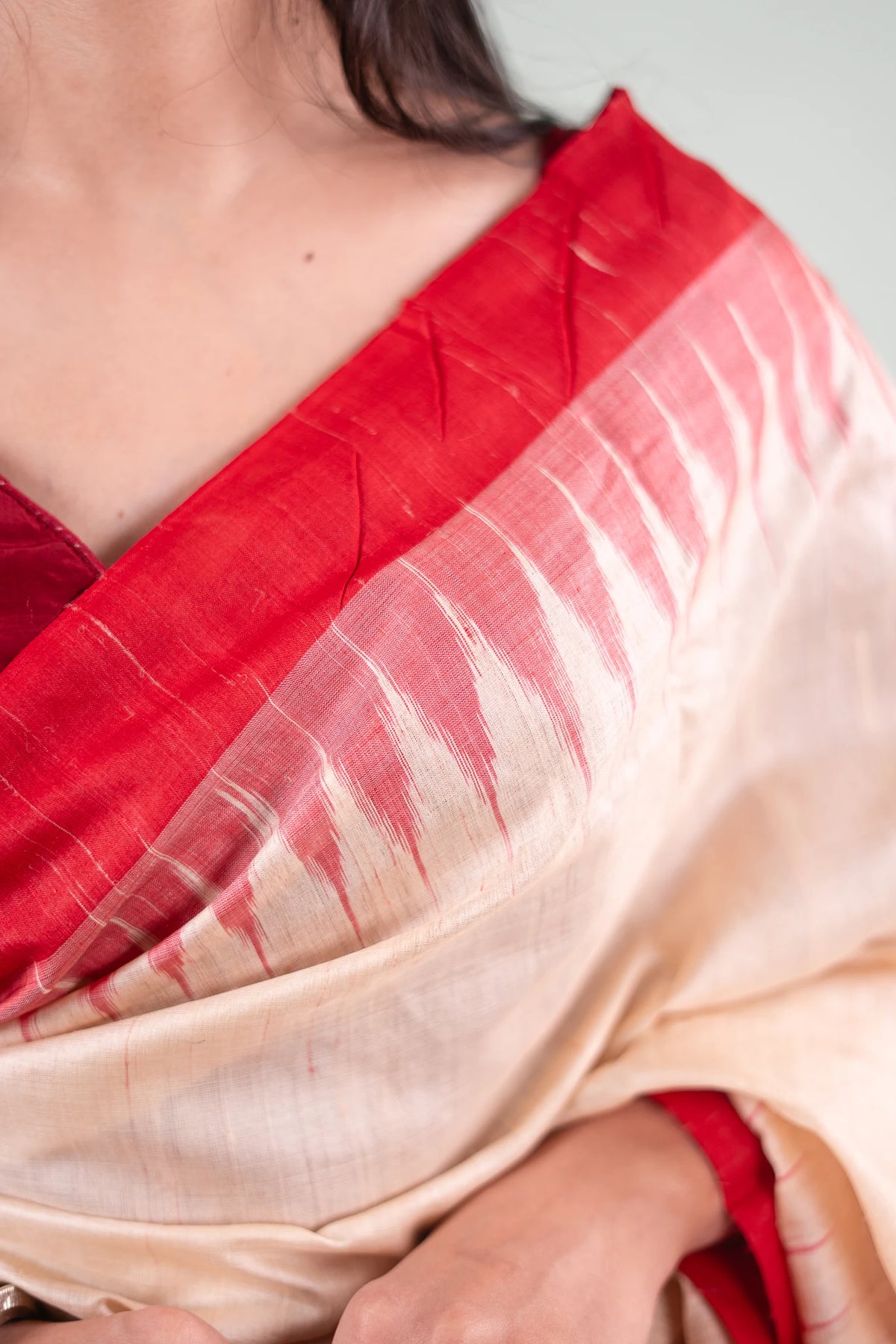 Beige Crimson Temple Border Tussar Saree image 8