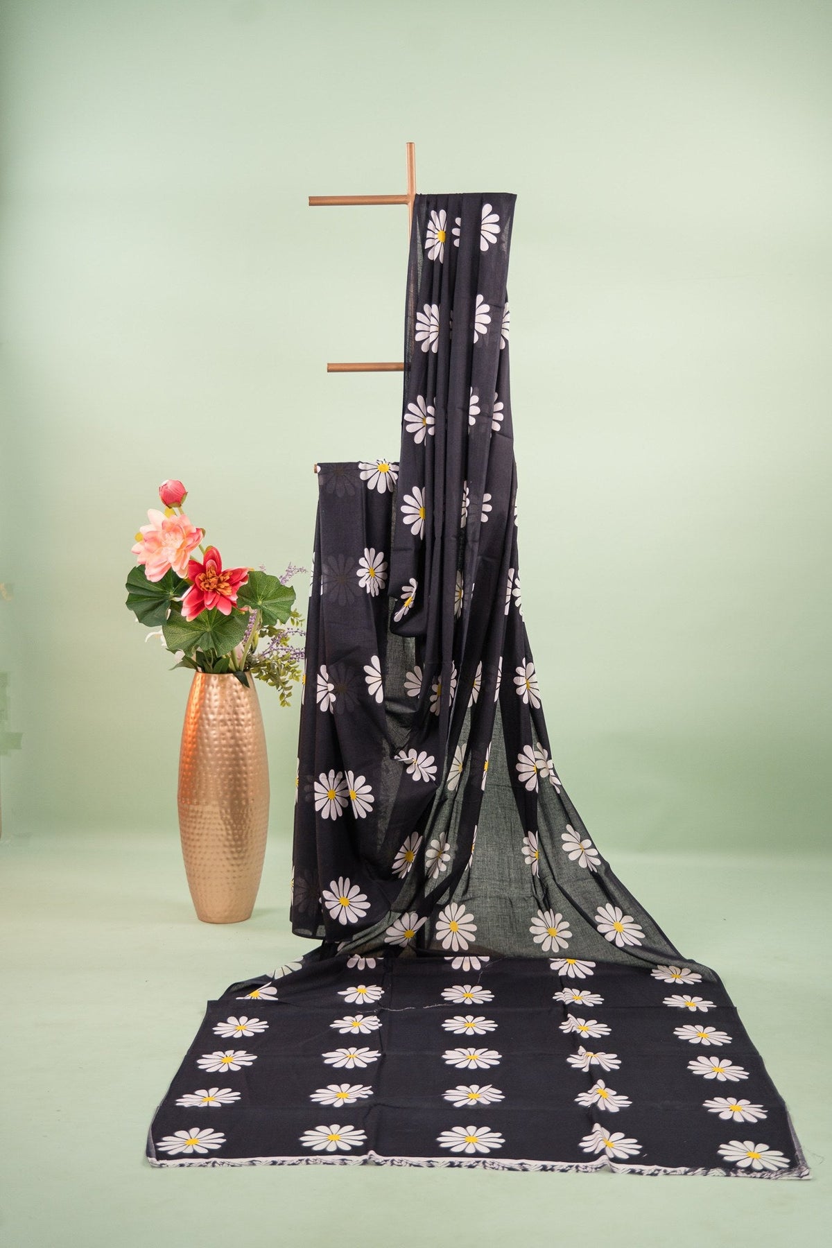 Black Daisy Floral Mul Mul Cotton Saree