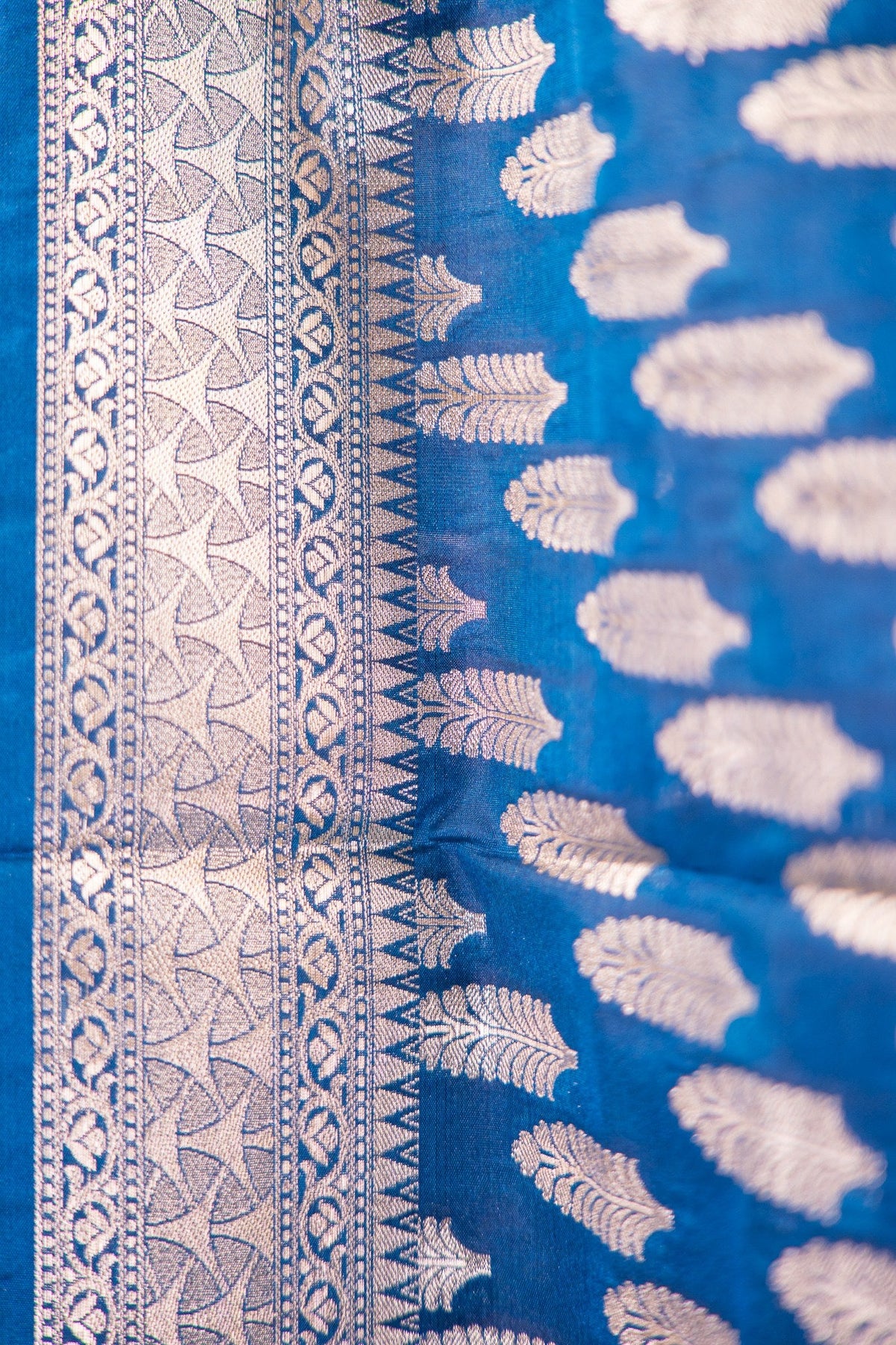 Royal Blue Leaf Motif Banarasi Dupatta