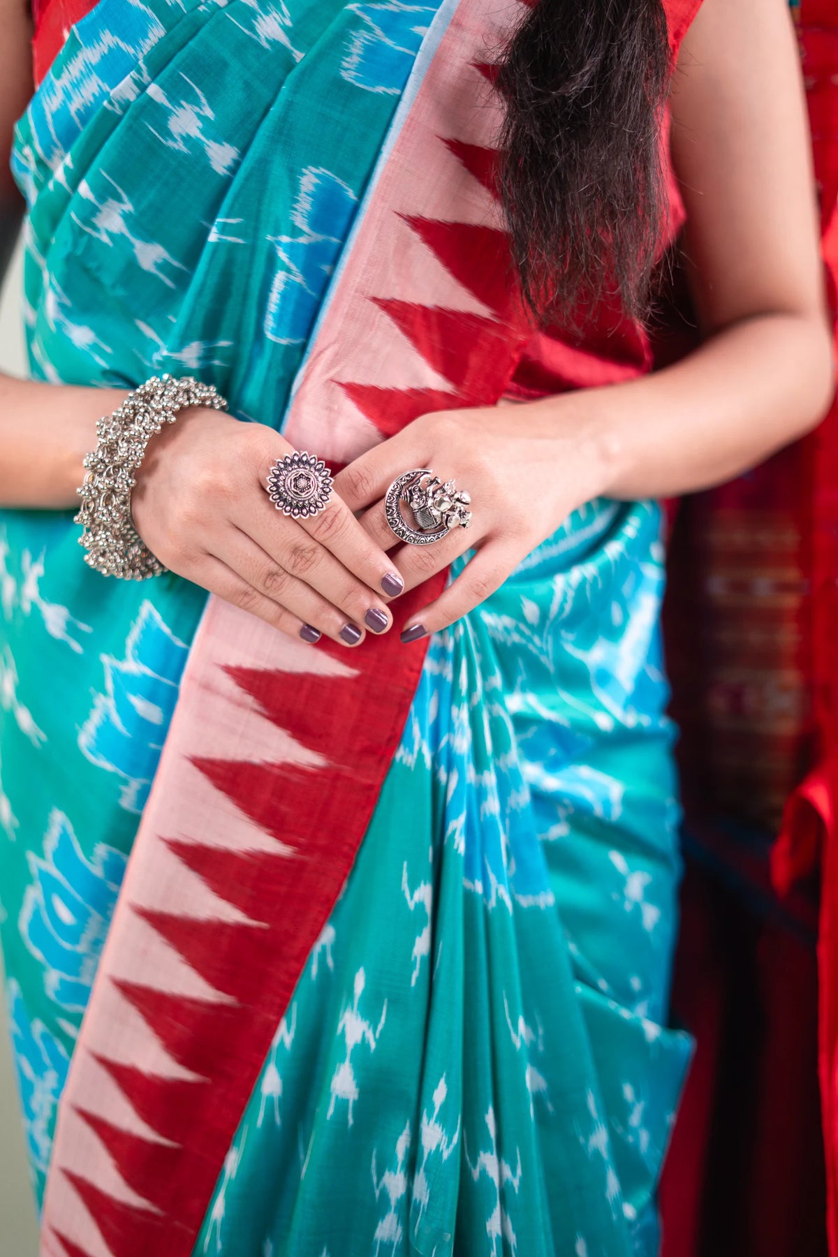 Sea Green Floral Temple Border Khandua Silk Saree - image 8