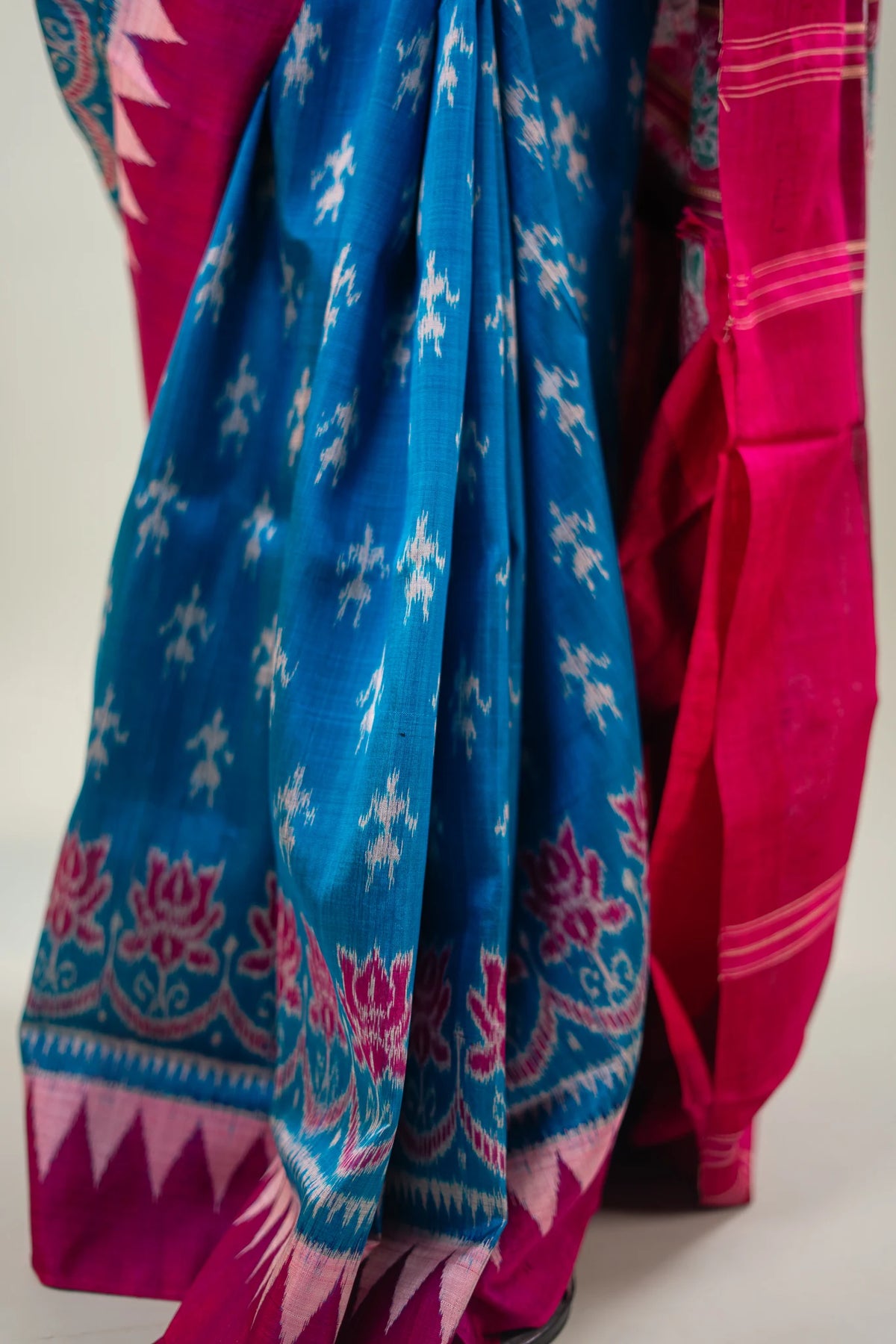 Teal Blue Pasapalli Check Khandua Silk Saree