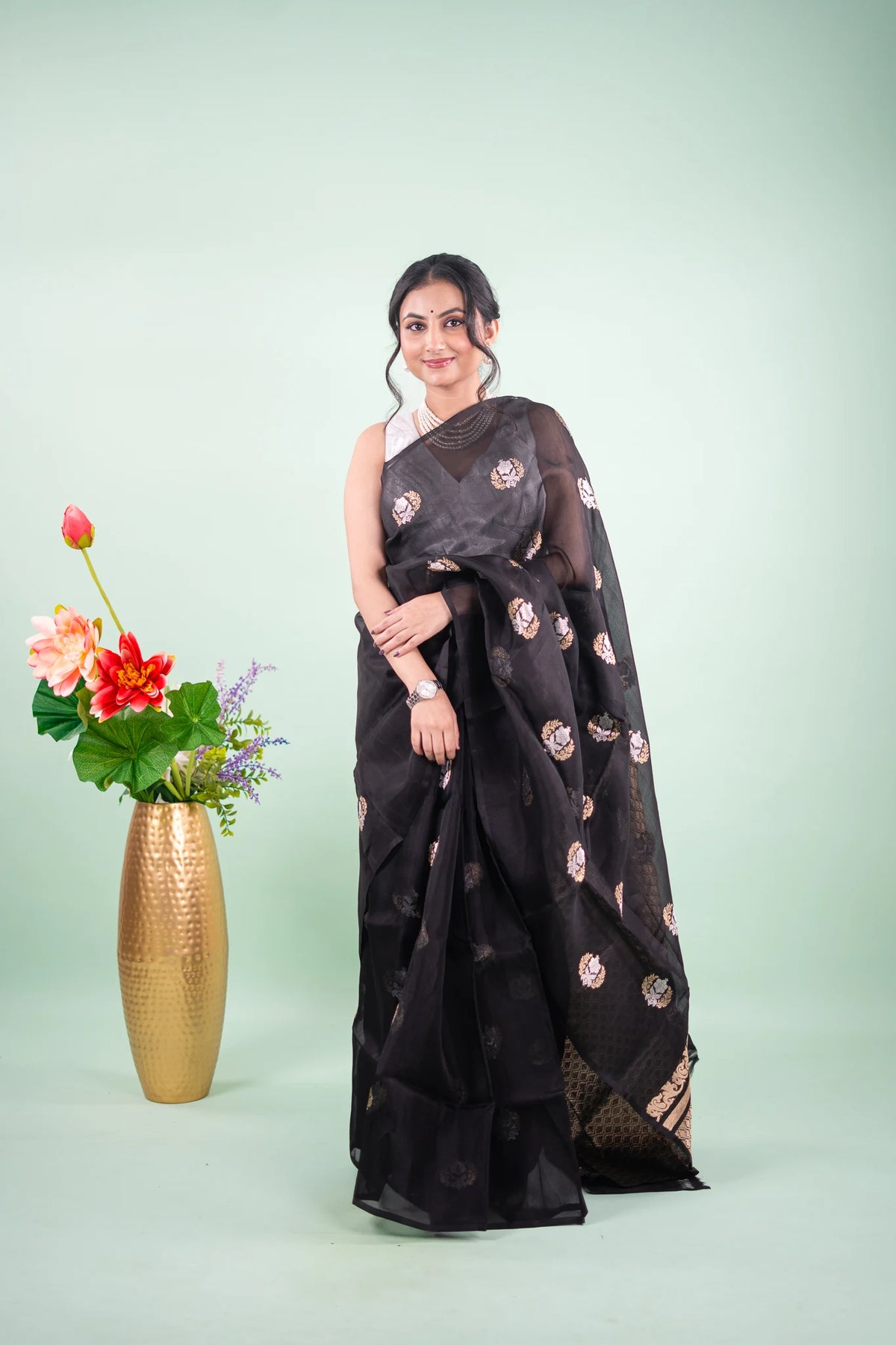 Black Banarasi Silk Saree - Dual-Tone Medallion