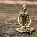 Dhokra lady showpiece