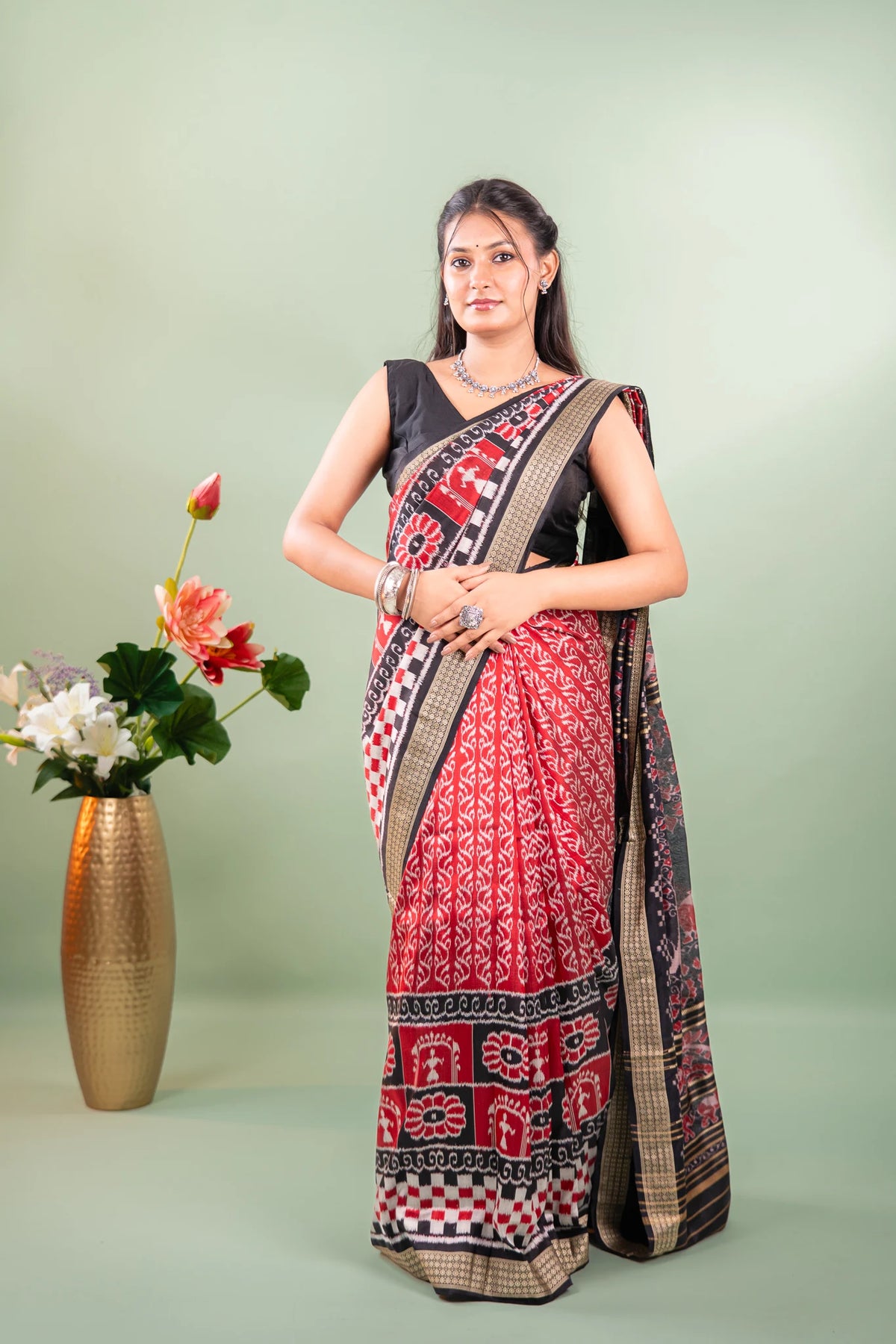 Crimson Black Pasapalli Khandua Silk Saree