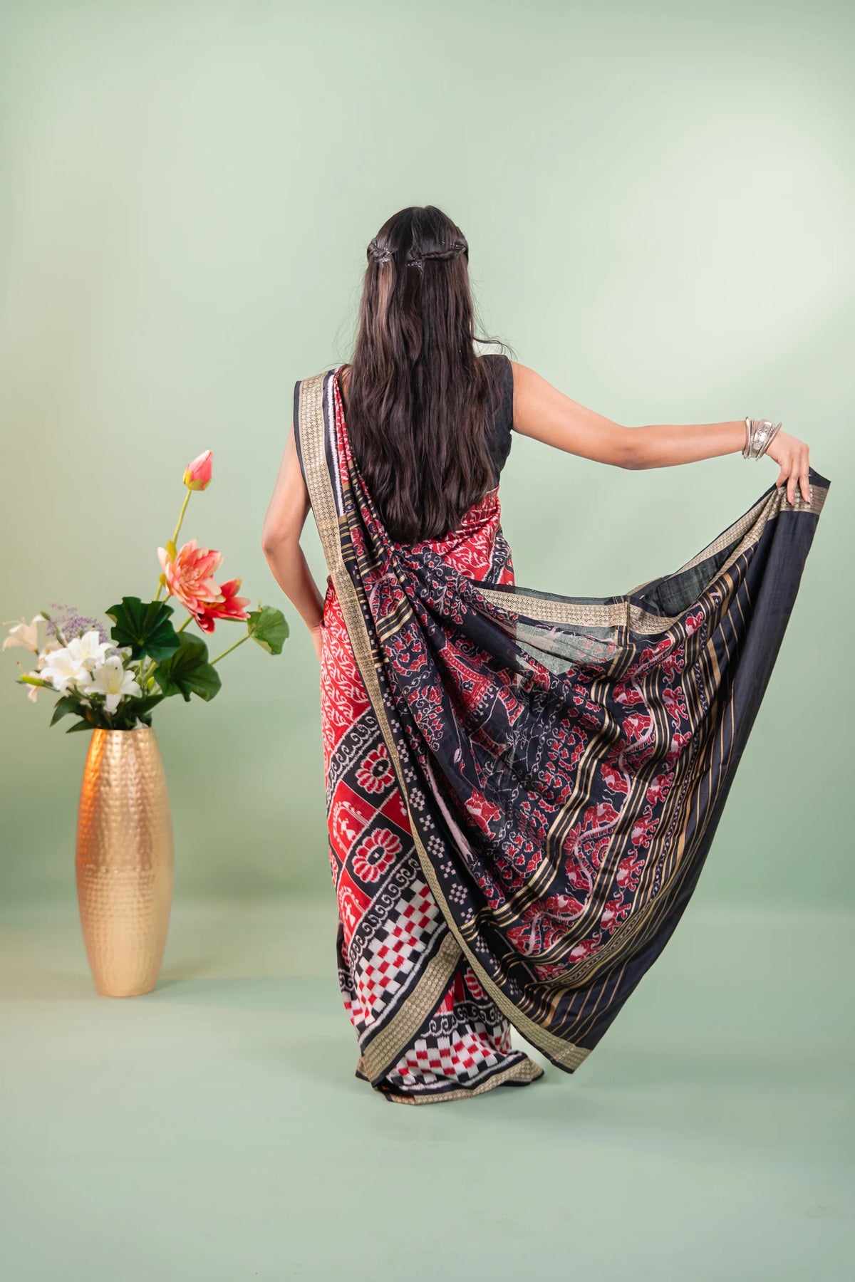 Crimson Black Pasapalli Khandua Silk Saree