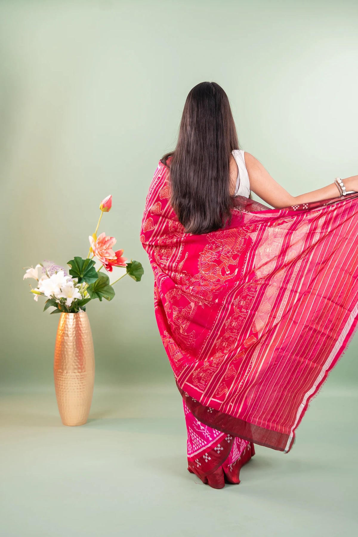 Magenta Maroon Triangle Ikat Khandua Silk Saree