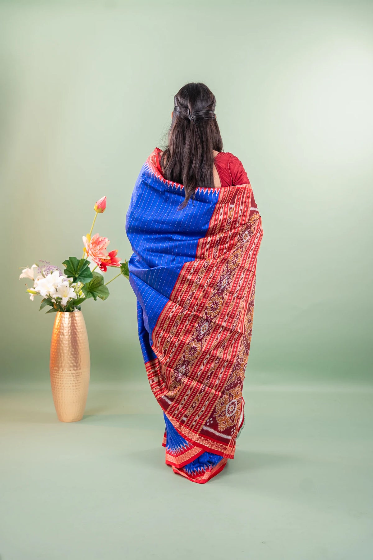 Royal Blue Red Temple Border Khandua Silk Saree