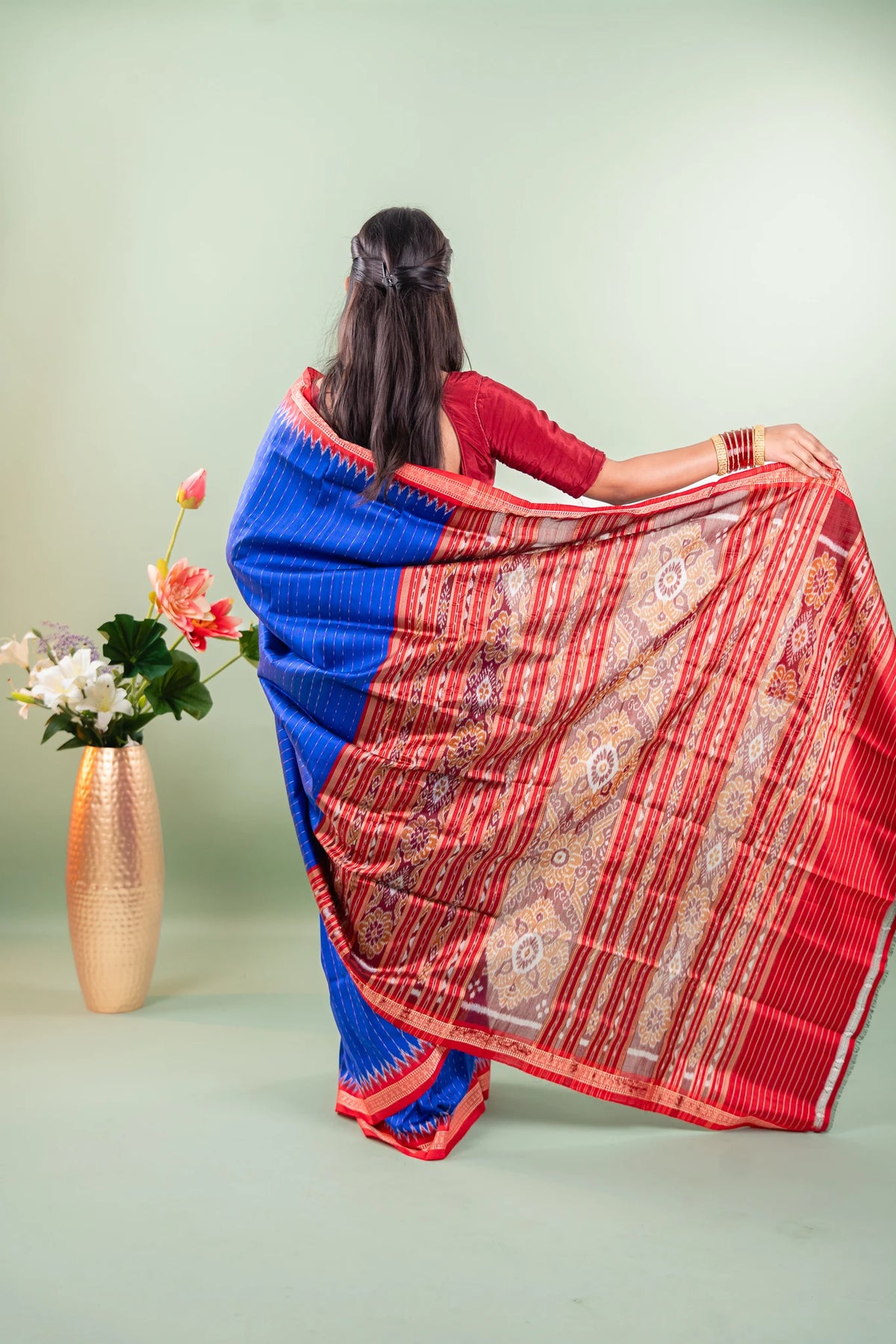 Royal Blue Red Temple Border Khandua Silk Saree