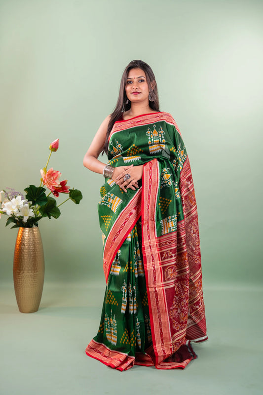 Kelly Green Chandelier Motif Khandua Silk Saree