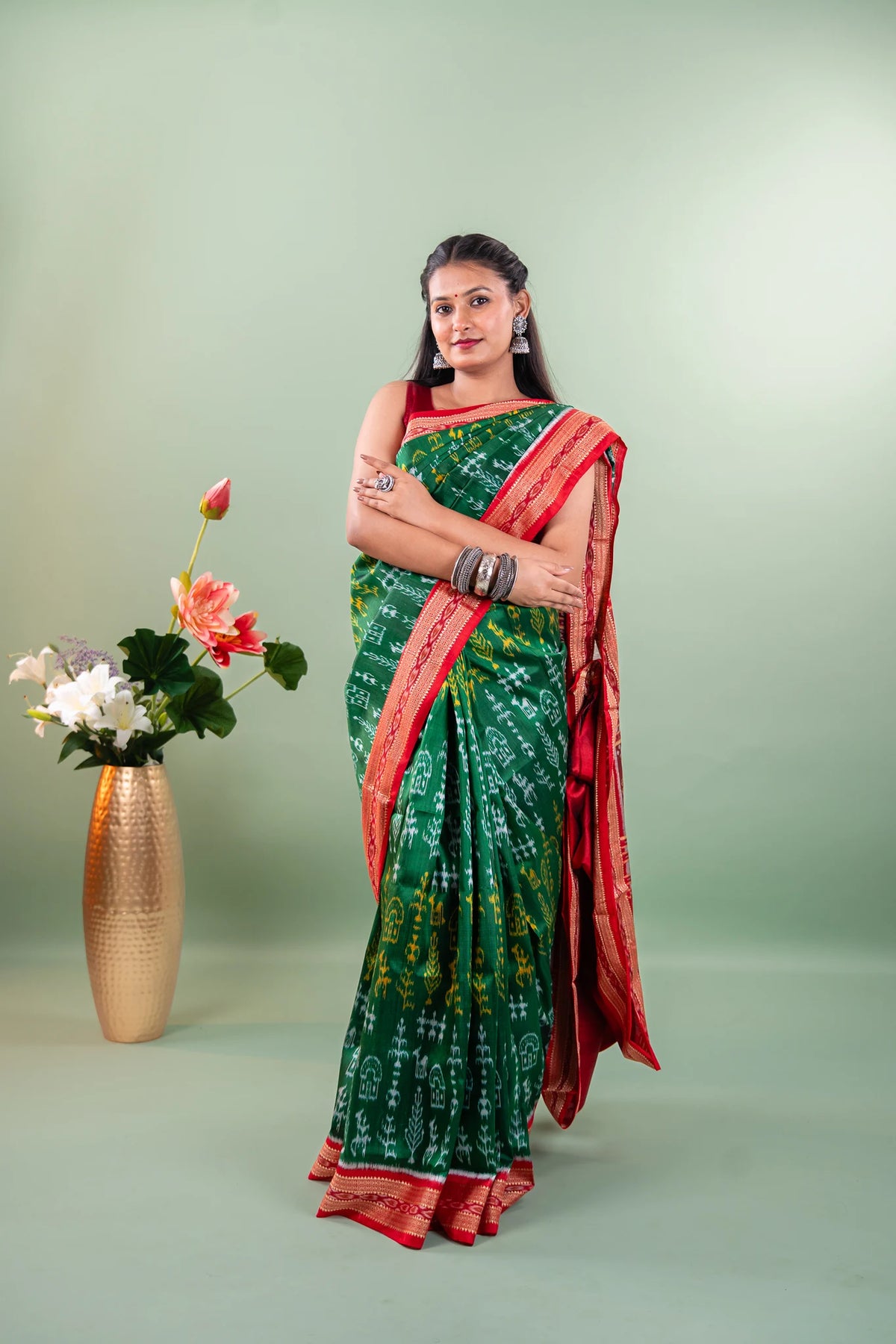 Emerald Green Conch Motif Khandua Silk Saree