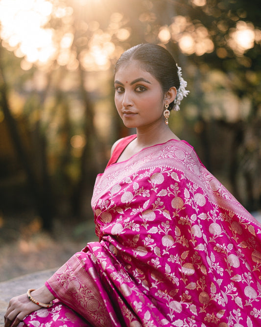 Banarasi Saree Pink-Hand woven - Atulyakarigari