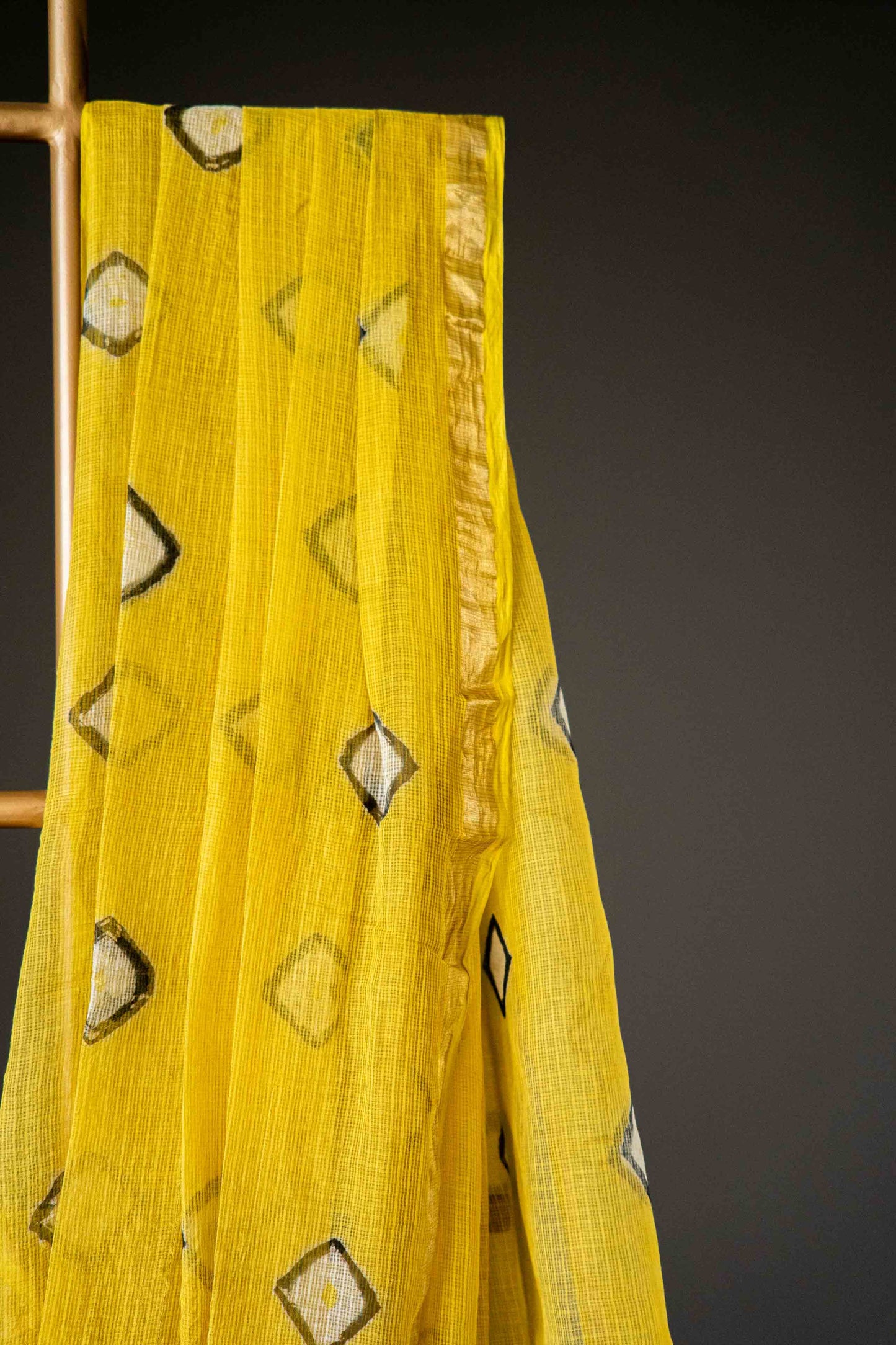 Kota Doria Handloom Saree – Yellow Block Print, Lightweight Bagru Cotton