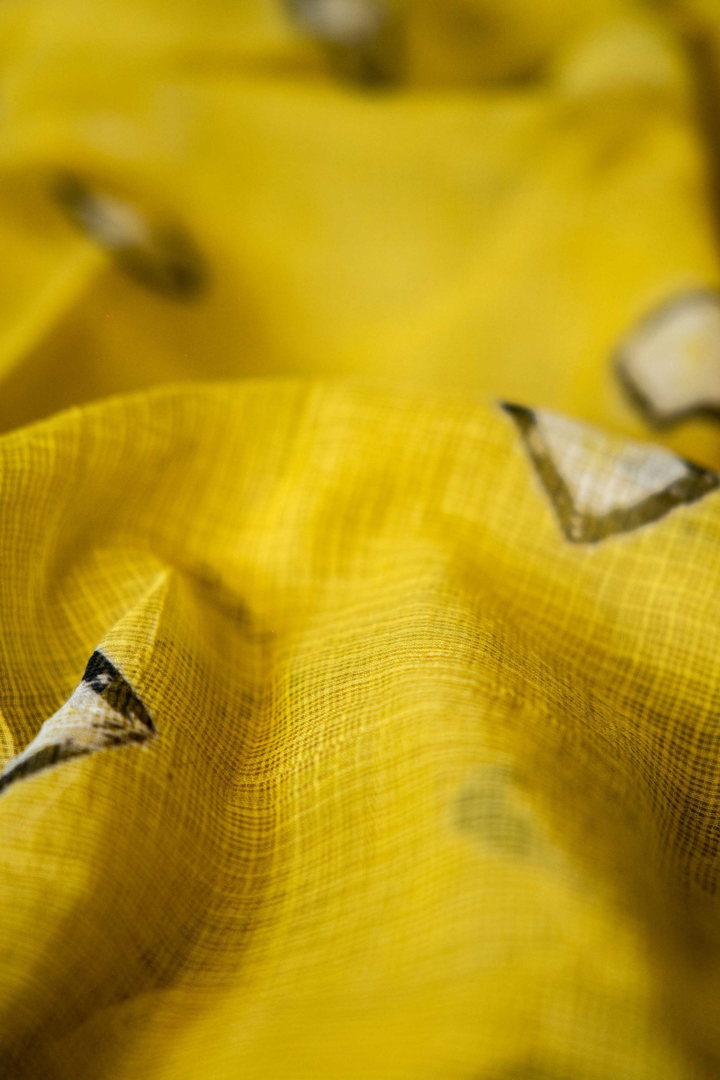 Kota Doria Handloom Saree – Yellow Block Print, Lightweight Bagru Cotton