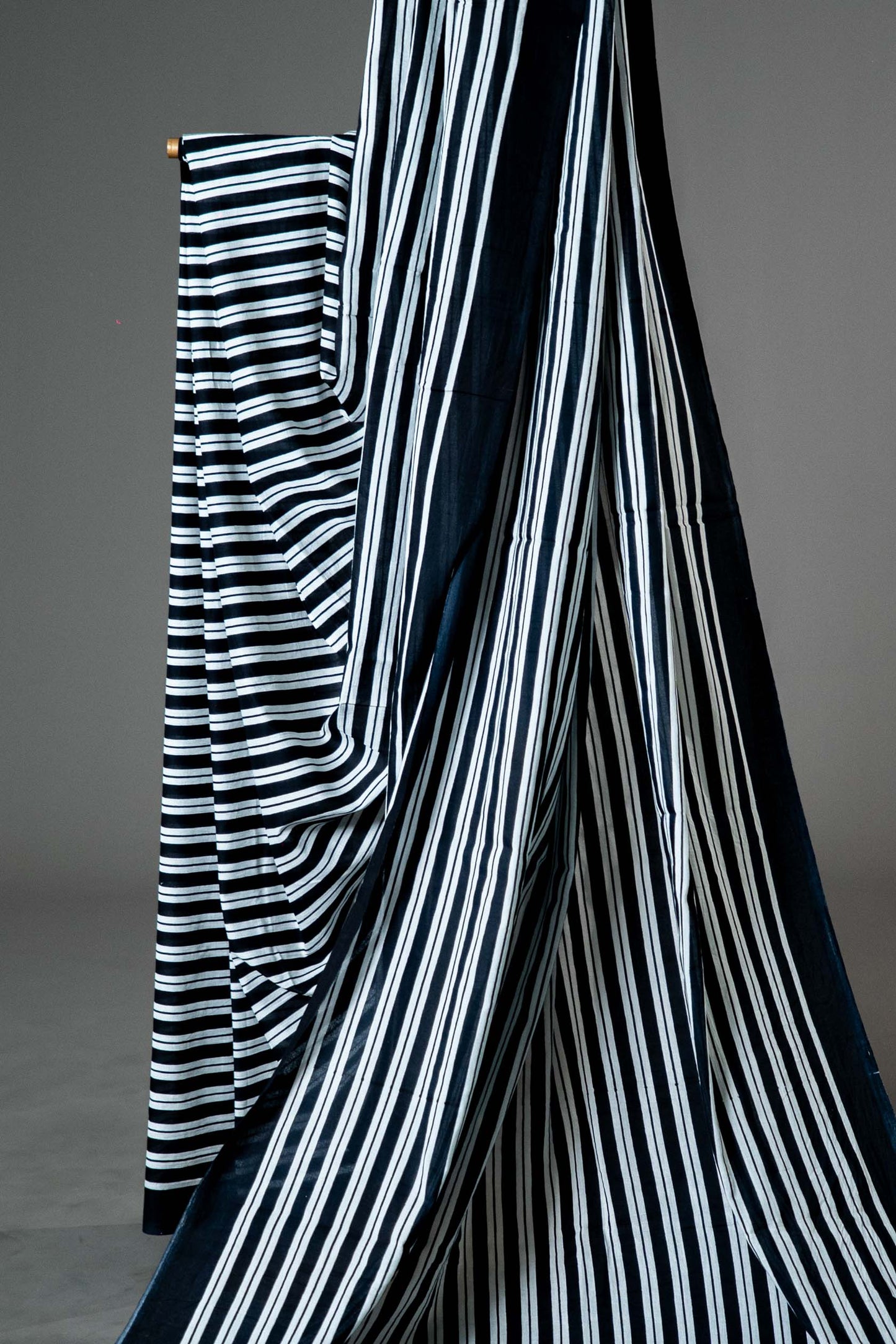 Bagru Handloom Mul Mul Cotton Saree – Black & White Block Print