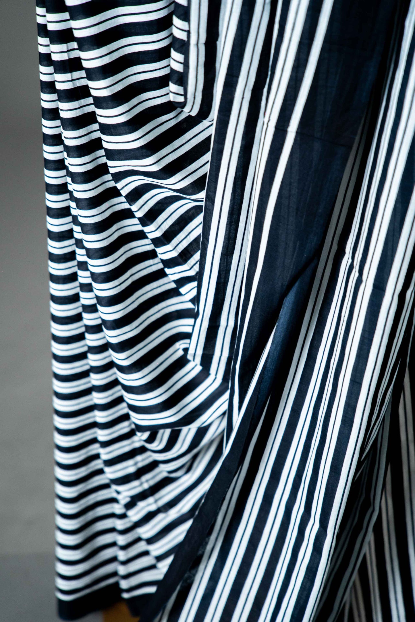 Bagru Handloom Mul Mul Cotton Saree – Black & White Block Print