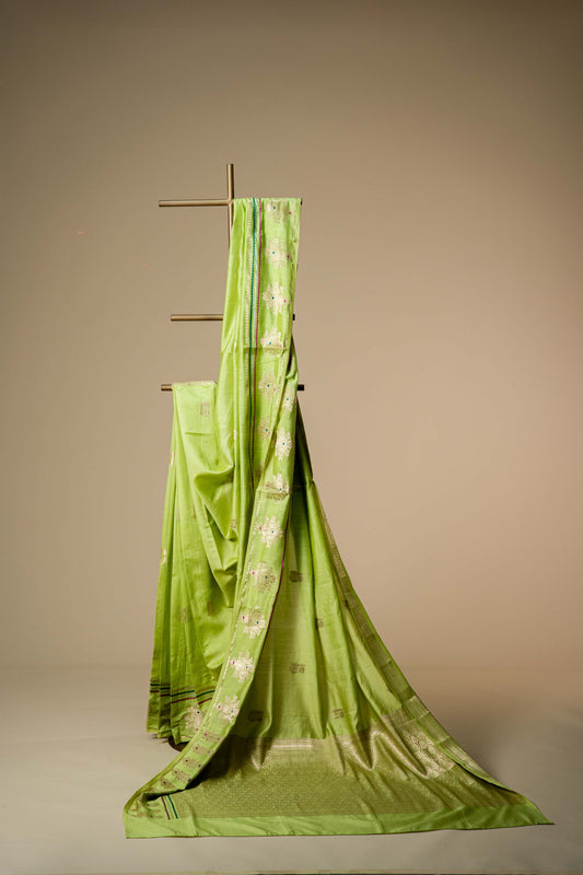 Light Olive Green Banarsi Cotton Silk Saree – Leaf Motif with Double Border
