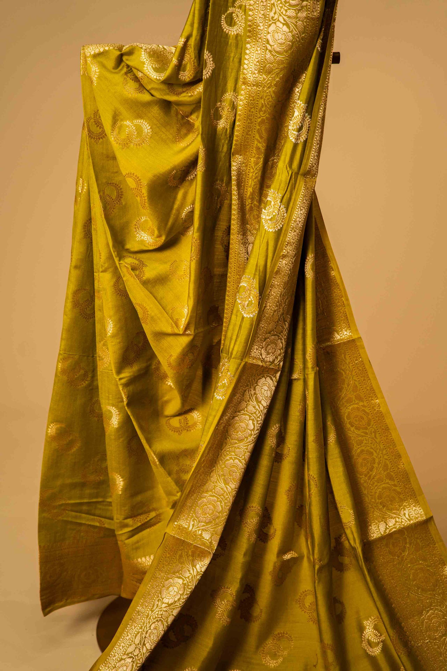 Mehandi Green Banarsi Cotton Silk Saree – Ambi Motif with Border