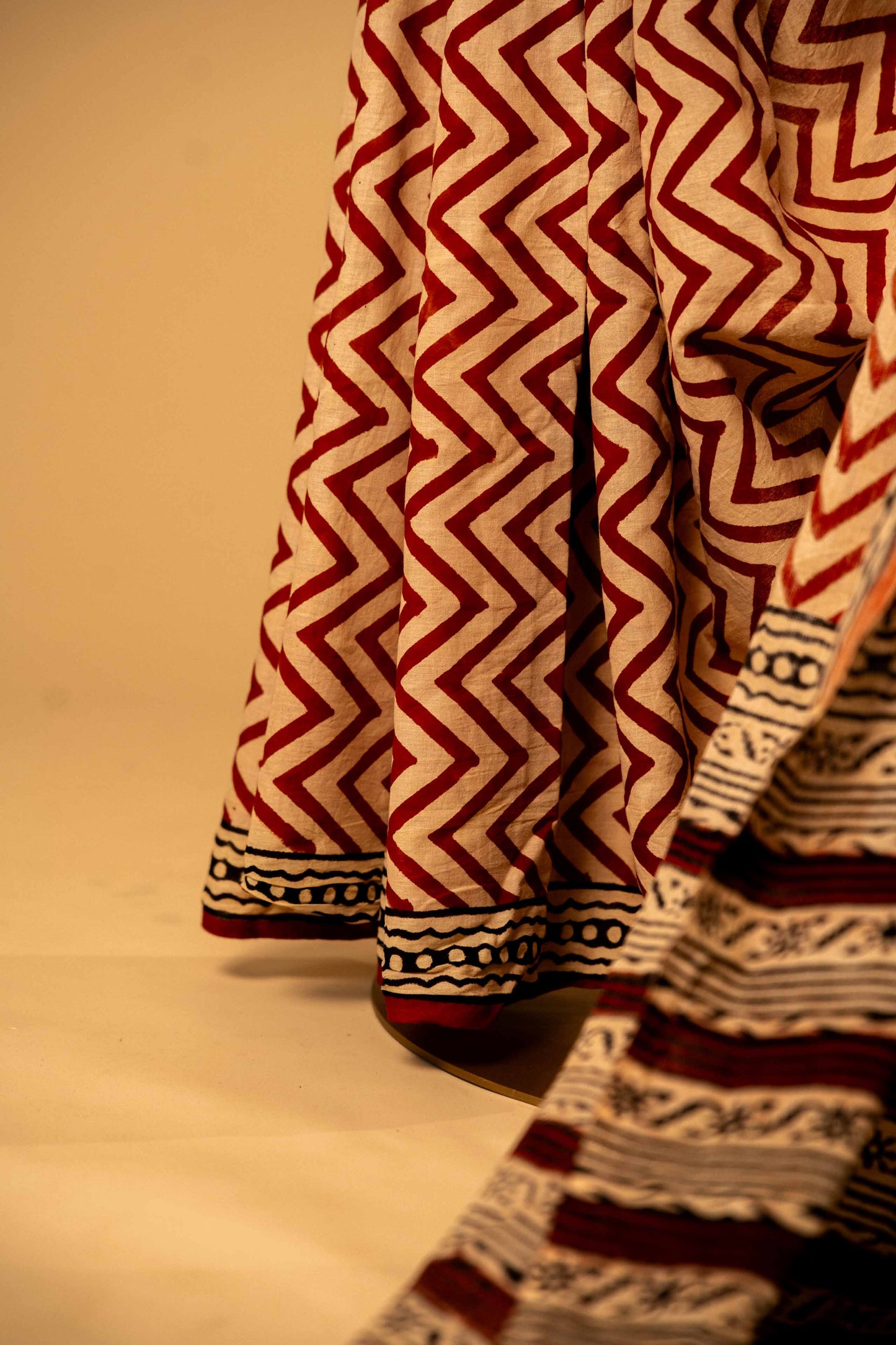 Bagru Handloom Mul Mul Cotton Saree – Brick Red Block Print
