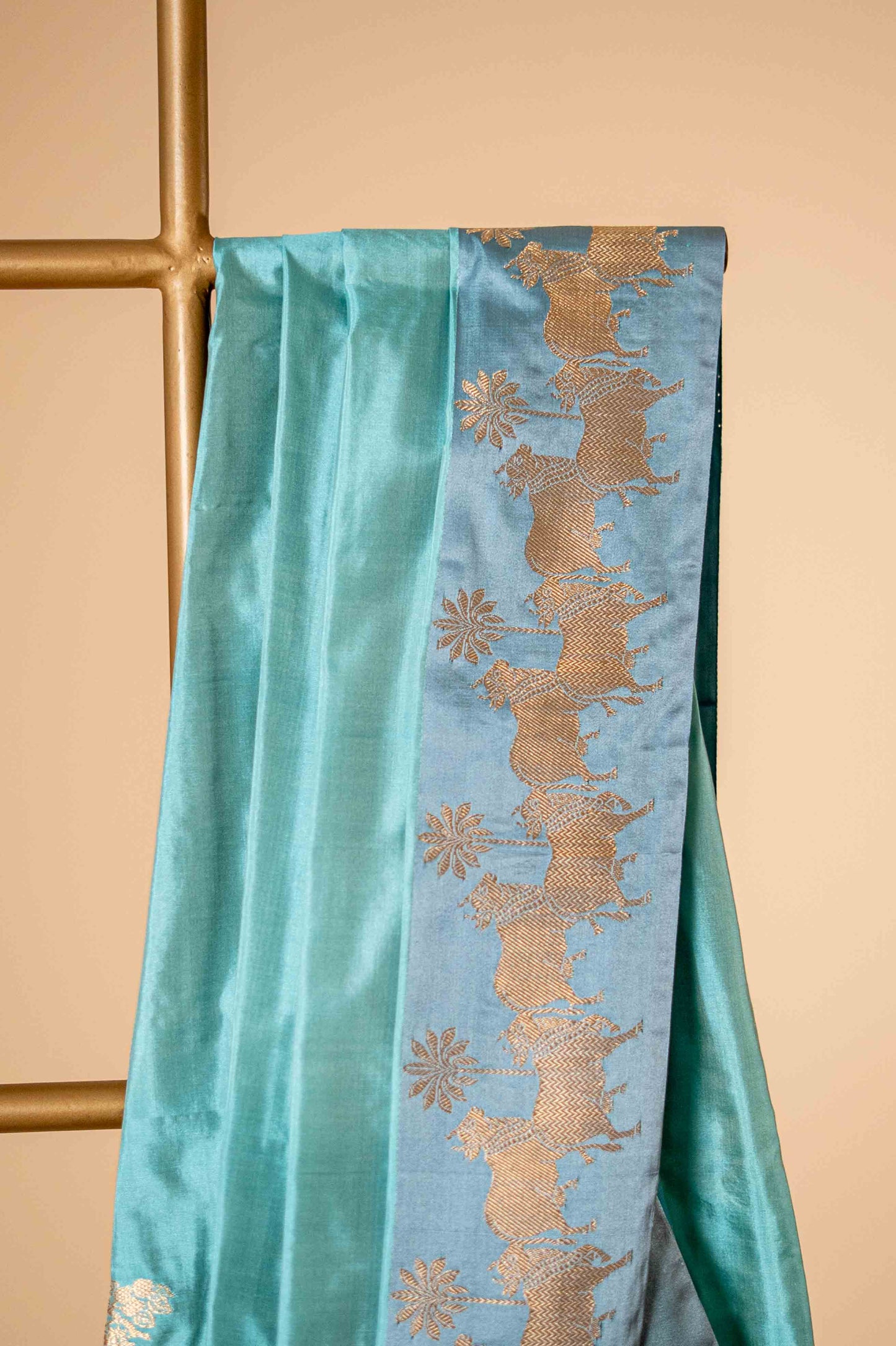 Pure Katan Banarsi With Flower Motif