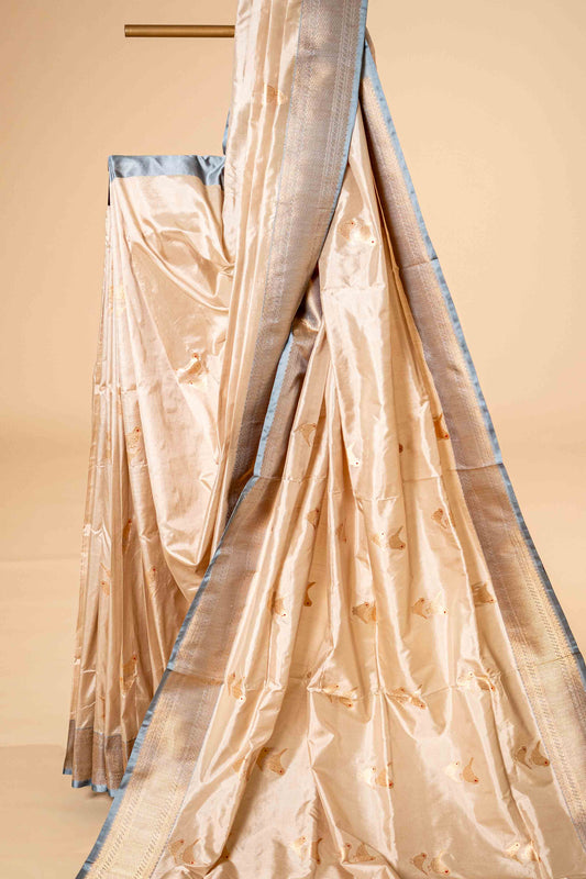 Pure Katan banarasi Saree With Traditional Border - Atulyakarigari