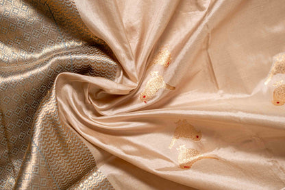 Pure Katan banarsi With Traditional Border