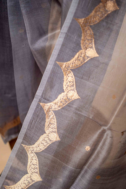 Pure Kora Silk Saree With Small Booti (all over the Saree) - Atulyakarigari