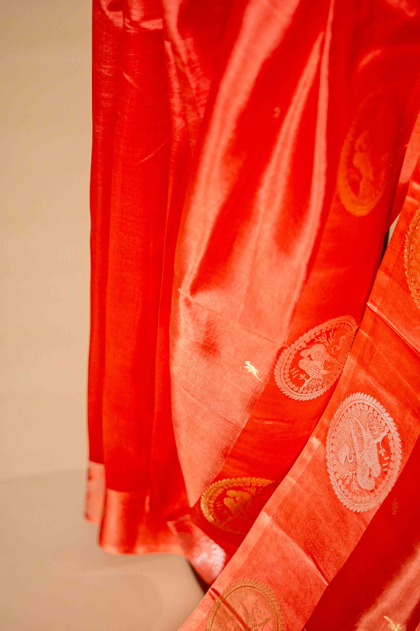 Pure Banarsi silk light weighted with small bird motif