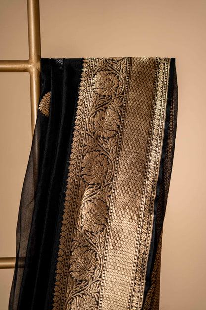 Pure light weighted Kora Silk with flower motif