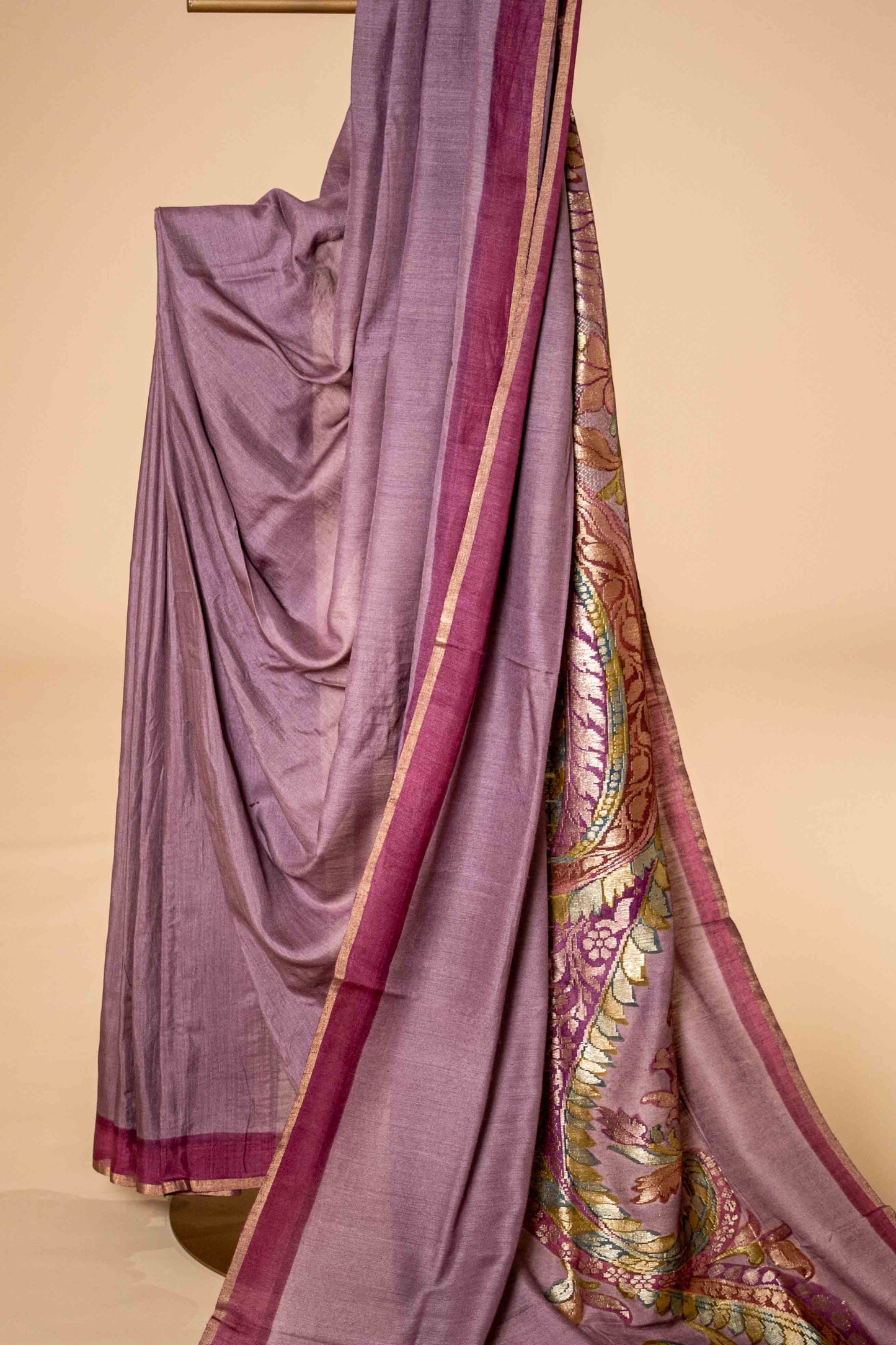 Pure khadi silk with half body round motif