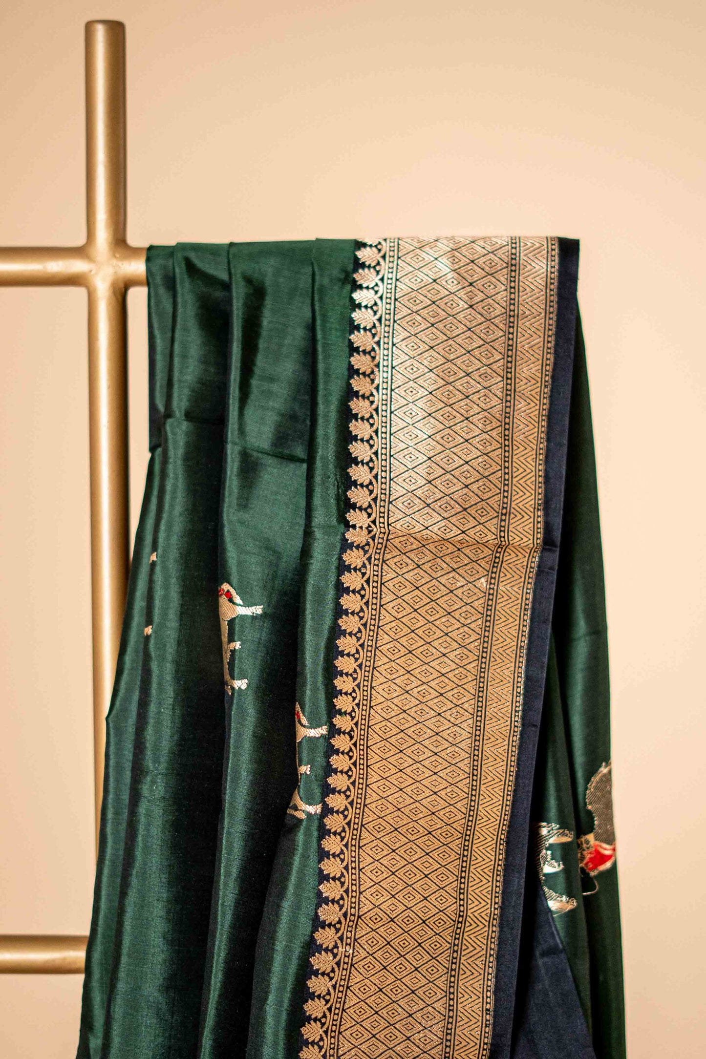 Pure Katan banarsi with traditional border