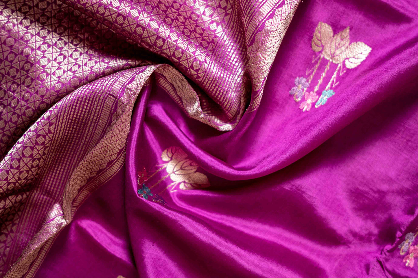 Pure Kora Silk With bunch Flower Motif