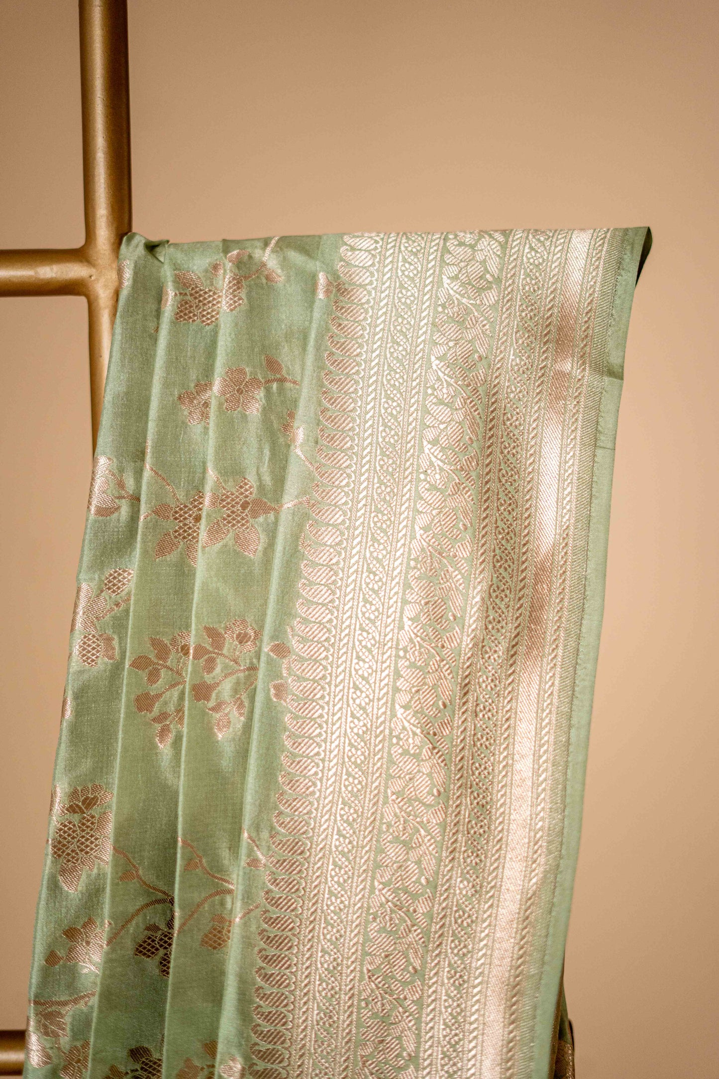 Pure Katan Banarsi Silk with floral bel work